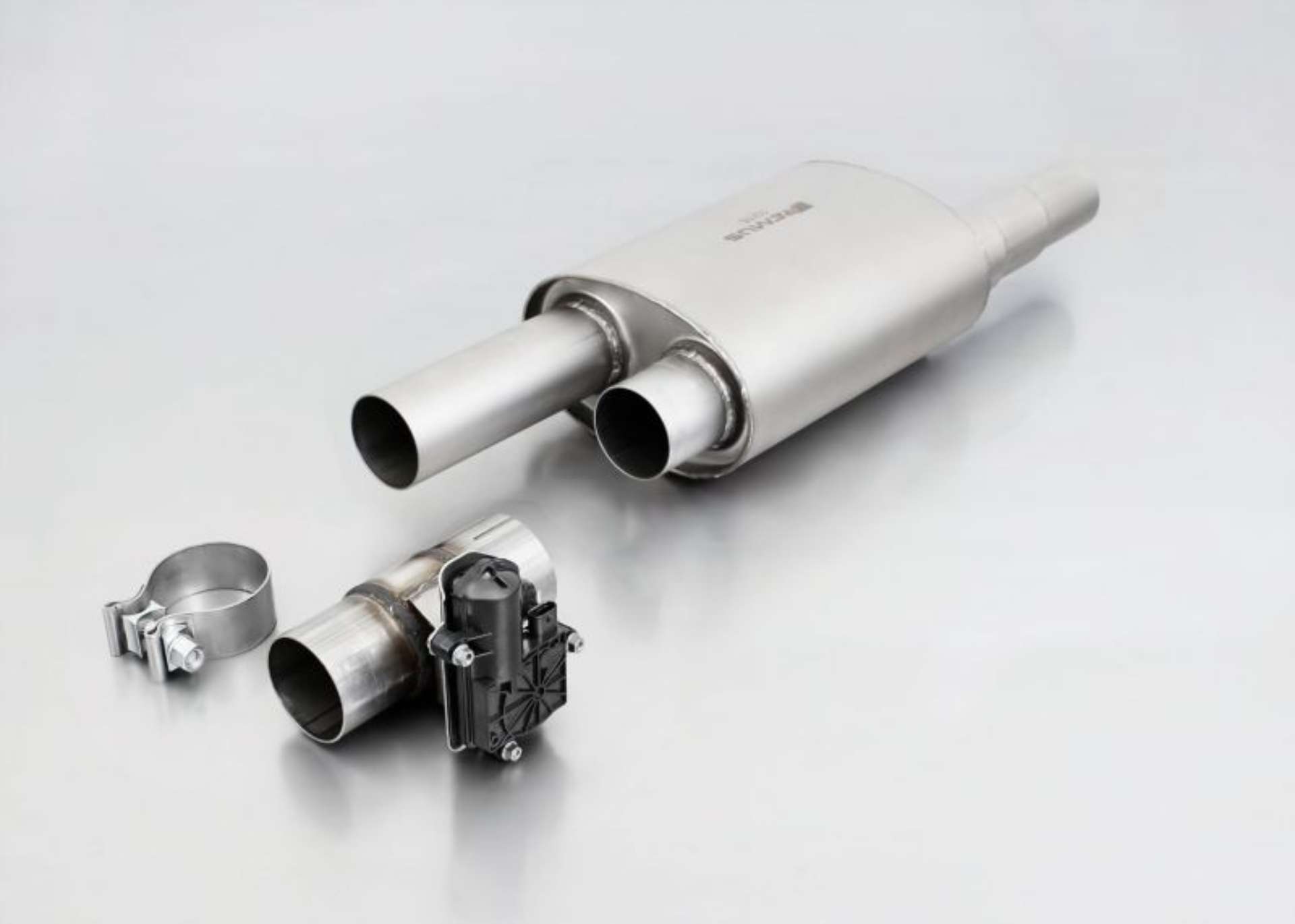 Picture of Remus Universal Sport Exhausts W-Integrated Electronic Valve & Remote Control