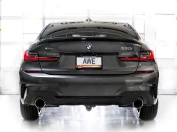 Picture of AWE 19-23 BMW 330i - 21-23 BMW 430i Base G2X Track Edition Axle Back Exhaust - Chrome Silver