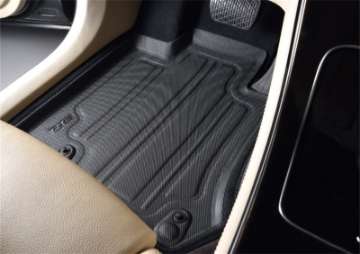 Picture of 3D MAXpider 19-21 Porsche Cayenne 2021 Cayenne GTS Elegant Hybrid 1st Row Floormat - Black