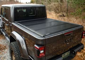 Picture of UnderCover 20-21 Jeep Gladiator 5ft Armor Flex Bed Cover