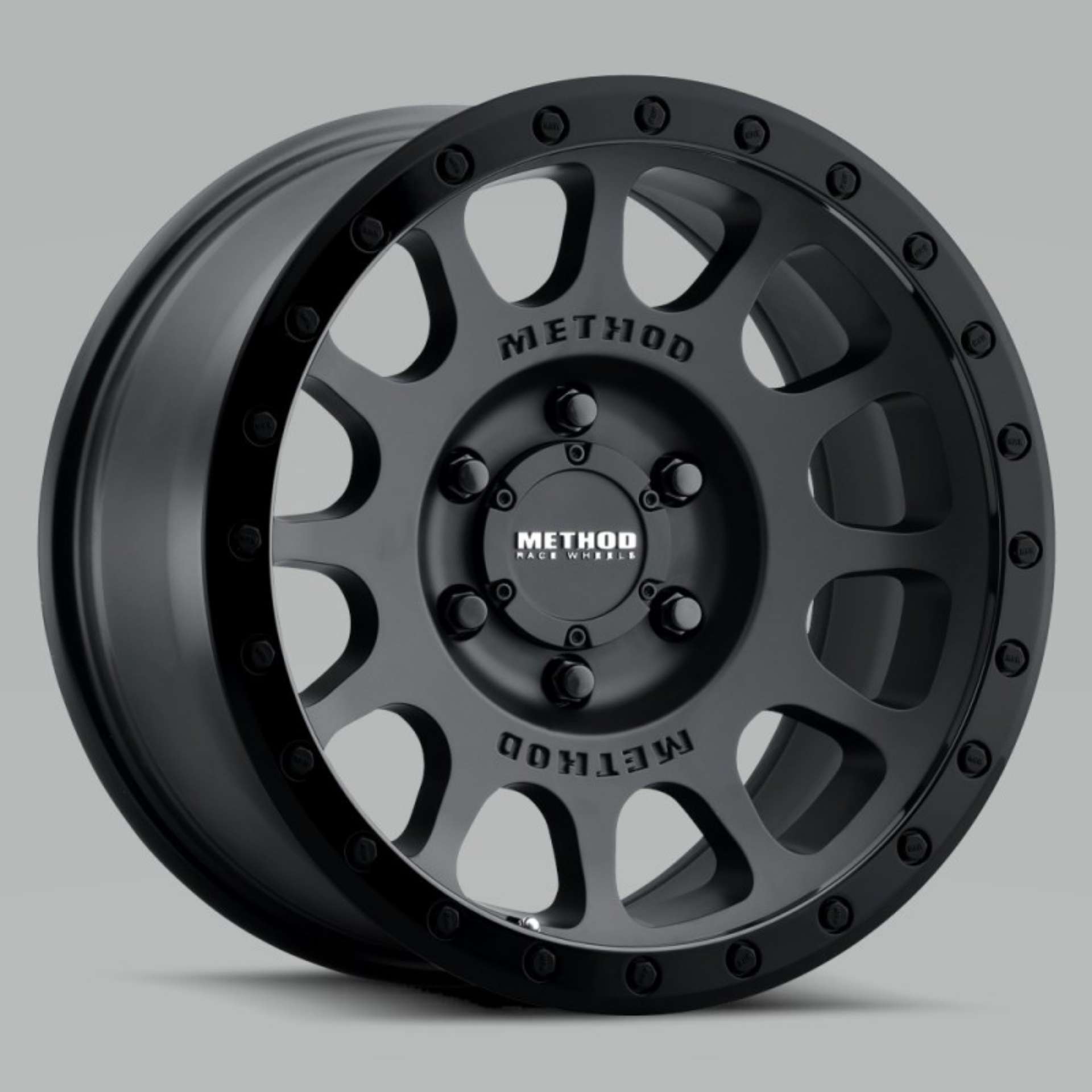 Picture of Method MR305 NV 16x8 0mm Offset 6x5-5 108mm CB Double Black Wheel