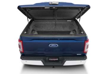 Picture of UnderCover 22-23 Ford F-150 Crew Cab 5-7ft Elite LX Bed Cover - Atlas Blue