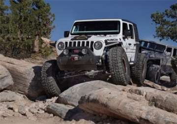 Picture of Superlift 18-23 Jeep Wrangler Unlimited 4in JLU Long Arm Kit - King 2-0 Shocks