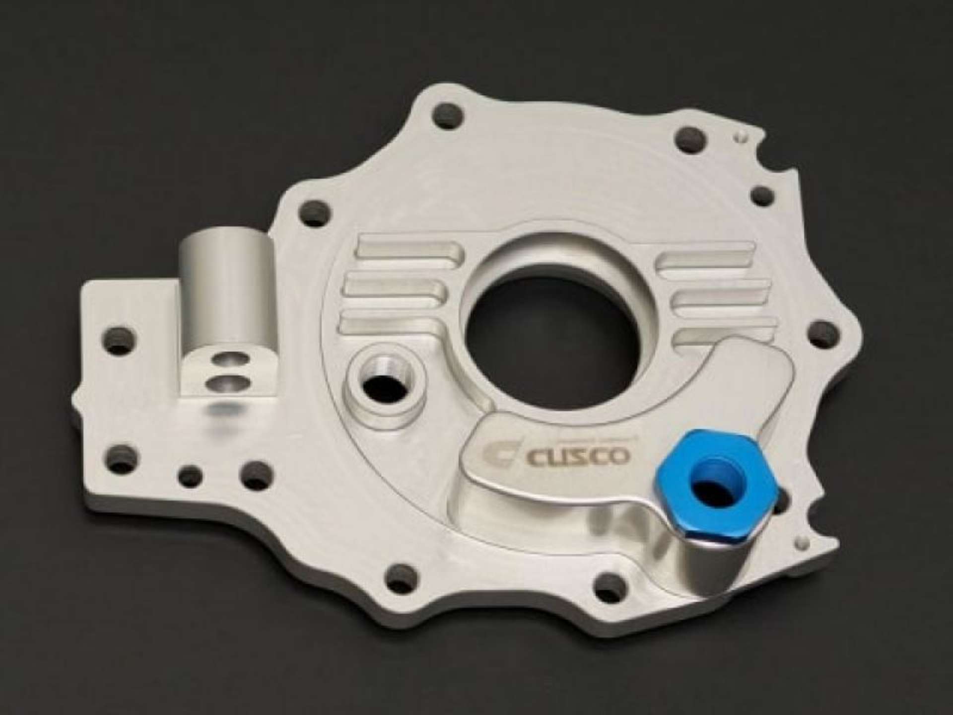 Picture of Cusco Billet Differential Cover Silver Ano High Capacity 20+ Toyota GR Yaris AWD Not For USA Model