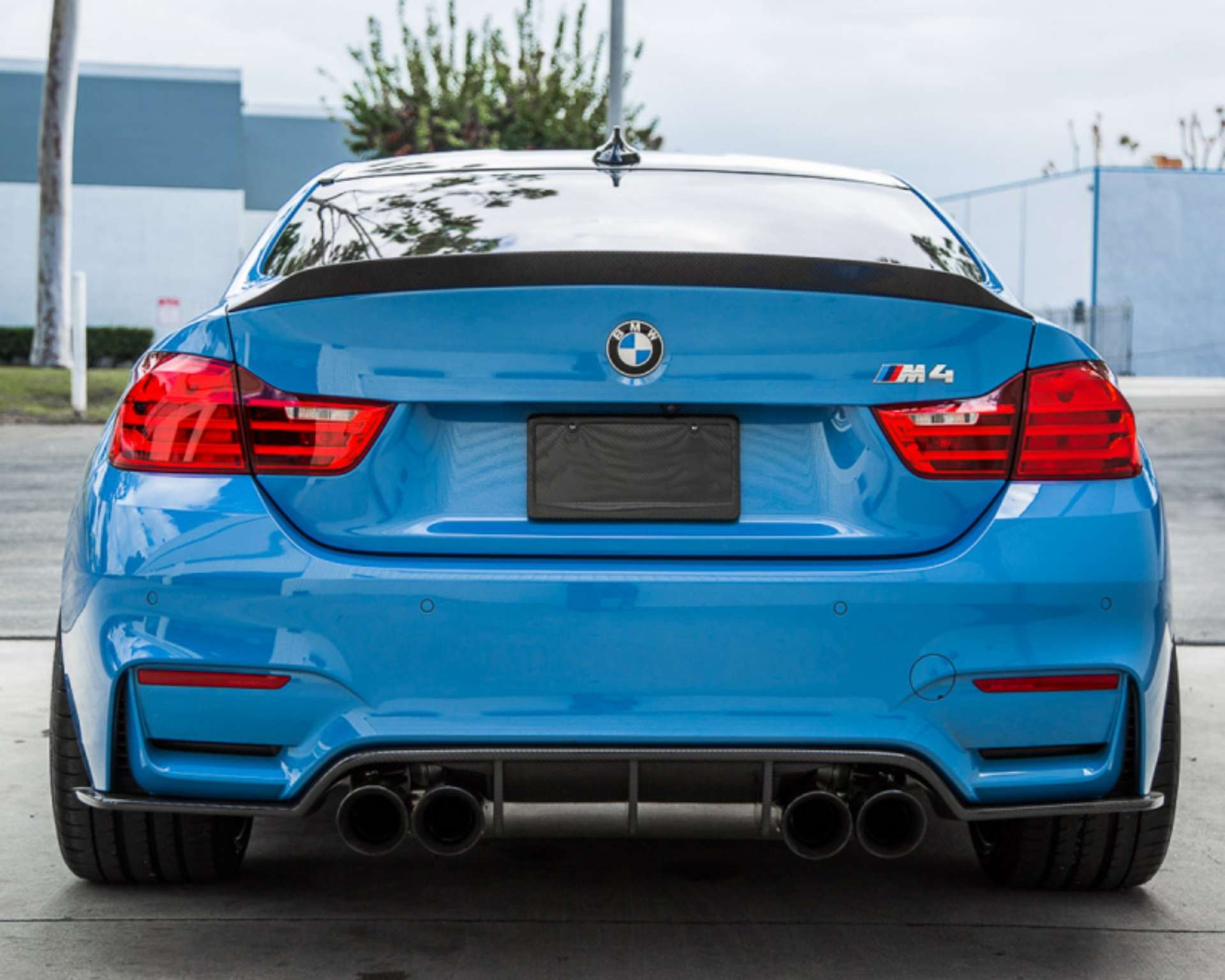 Picture of VR Aero 15-20 BMW F82-F80-M4-M3 Carbon Fiber Rear Diffuser