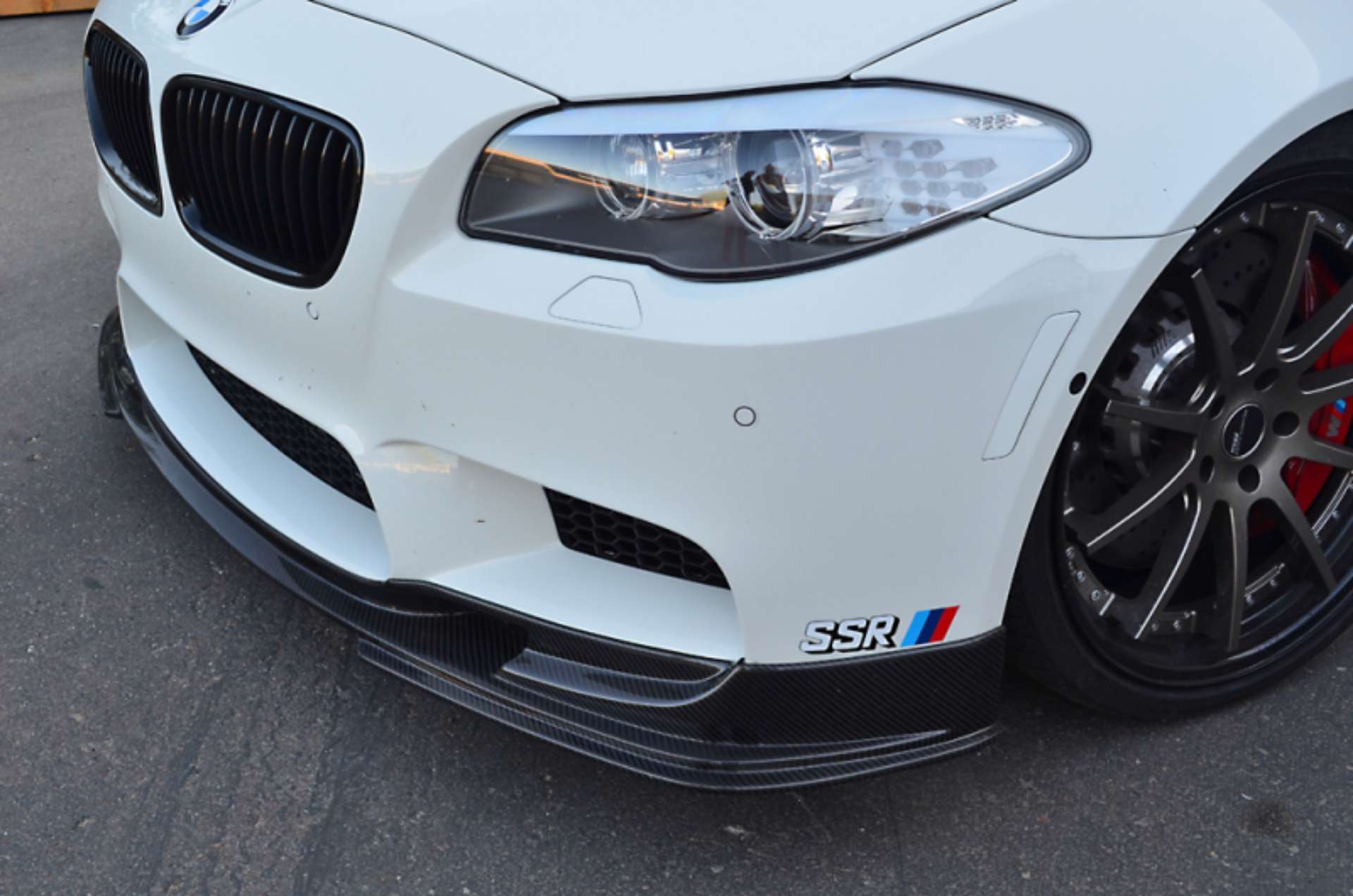 Picture of VR Aero 11-17 BMW M5-F10 Carbon Fiber Front Lip Spoiler