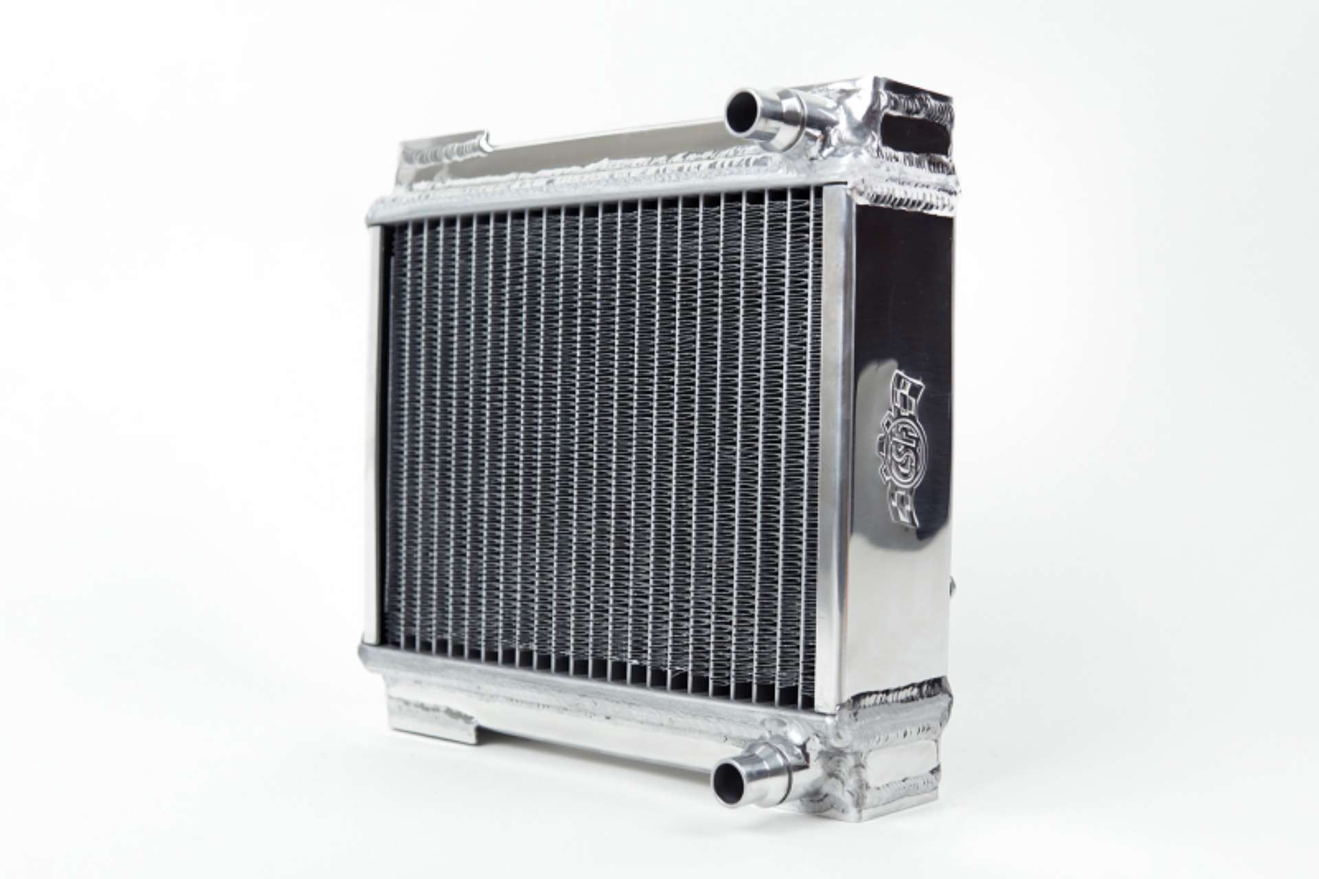 Picture of CSF Mercedes Benz E63 - CLS 63 M157 High Performance All Aluminum Auxiliary Radiators