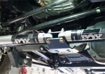 Picture of Superlift  2023 Ford F-250-350 Dual Steering Stabilizer Kit with FOX Stabilizers  -No lift required