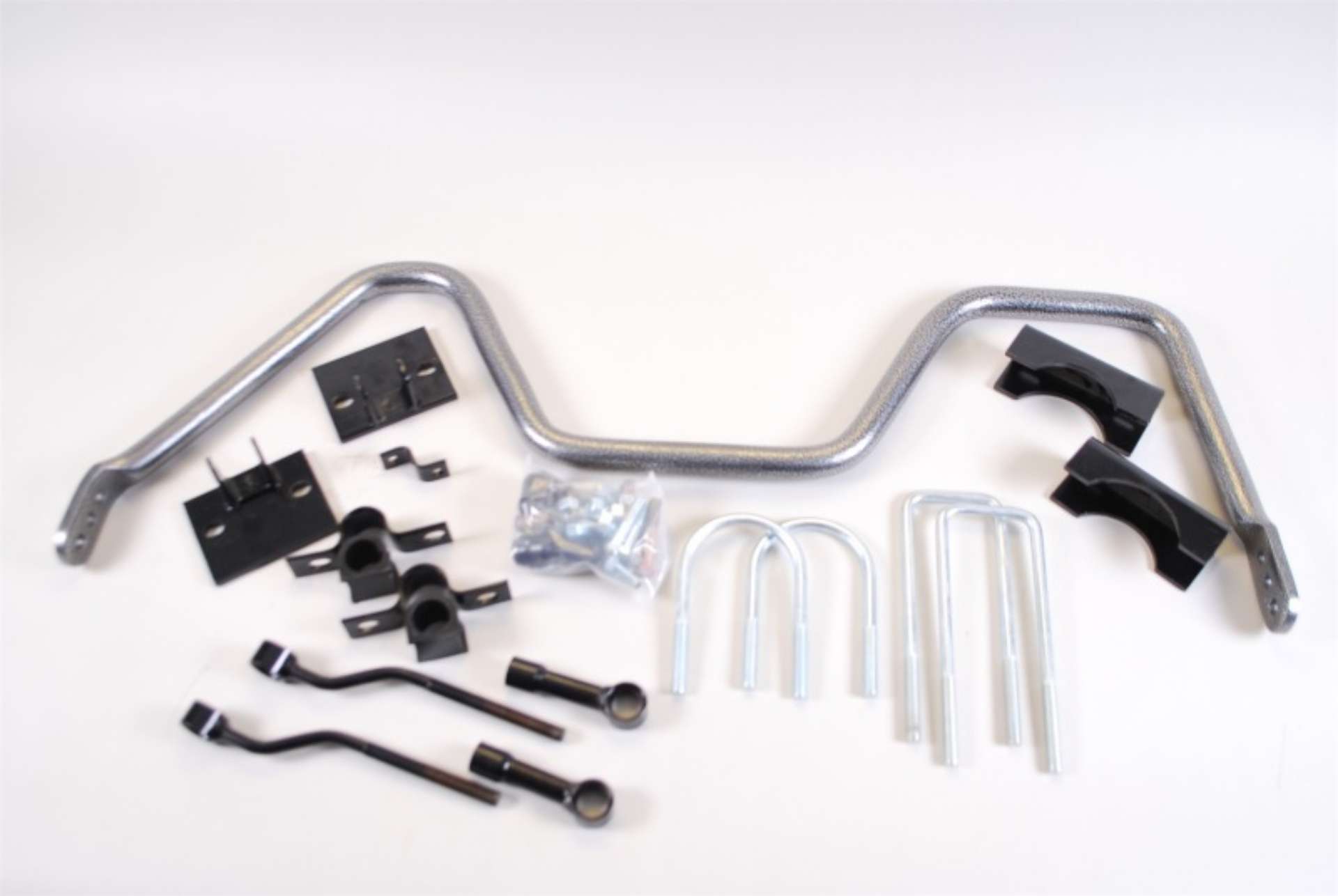 Picture of Hellwig 01-06 Chevrolet Silverado 2500 HD Solid Heat Treated Chromoly 1-5-16in Big Wig Rear Sway Bar