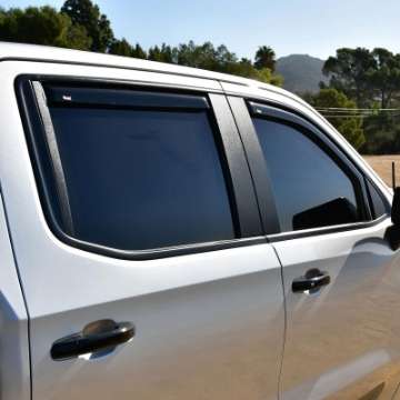 Picture of Westin 19-21 Chevy Silverado Crew Cab Pickup In-Channel Wind Deflector 4pc - Smoke