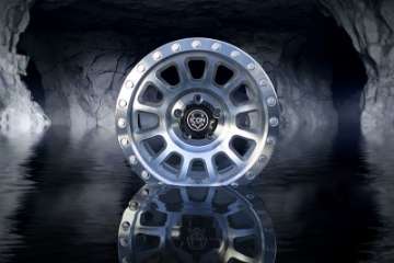 Picture of ICON Hulse 17 X 8-5 5 X 5 6mm Offset 4-5in BS Silver Machined