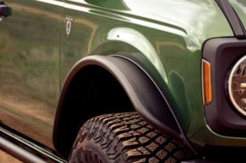 Picture of DV8 Offroad 21-23 Ford Bronco Tube Fender Flares