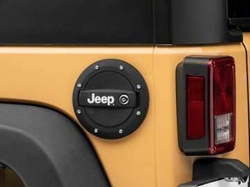 Picture of Officially Licensed Jeep 07-18 Jeep Wrangler JK Locking Fuel Door w- Printed Jeep Logo
