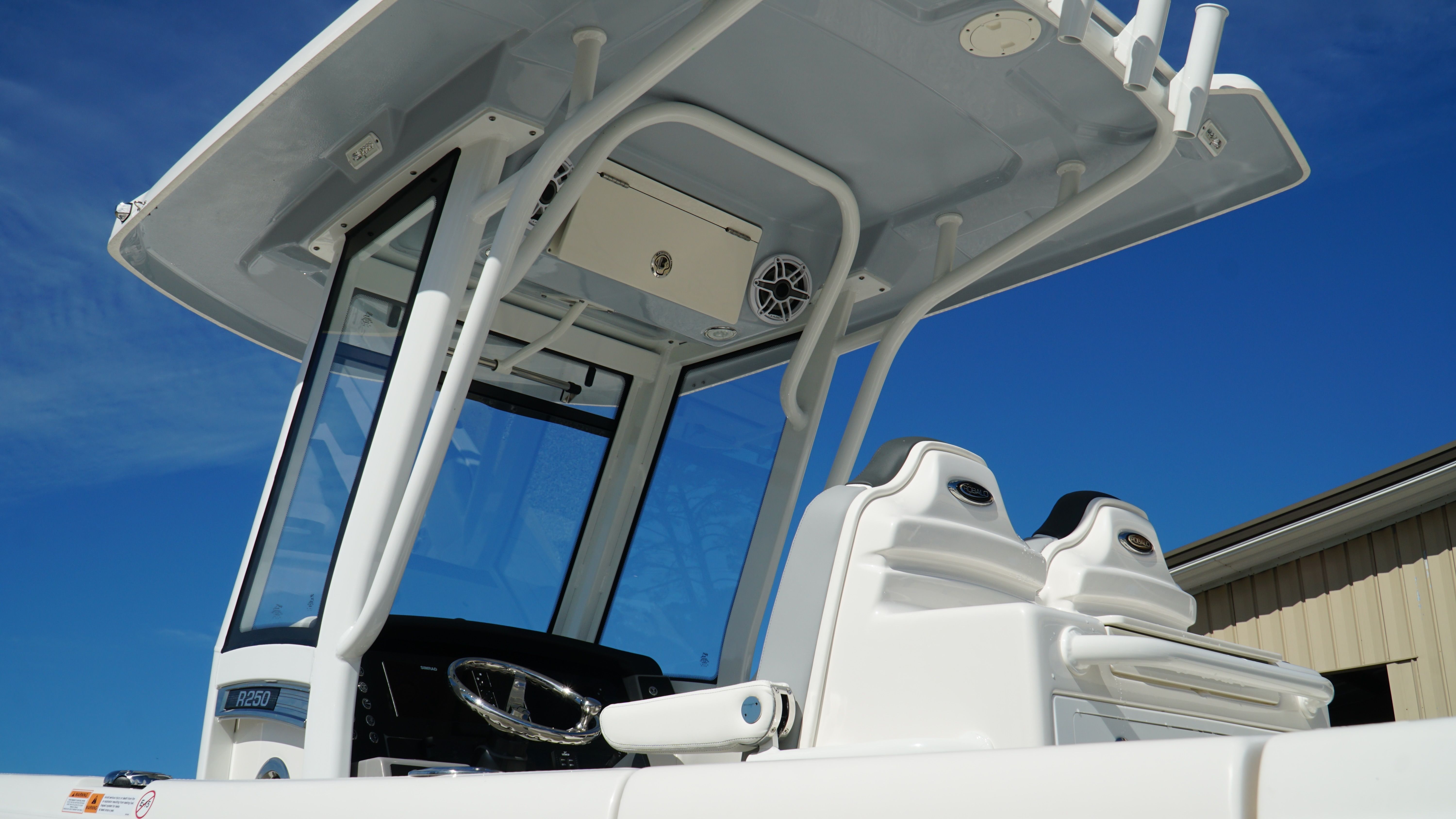 2025 Robalo 250 CC — photo 7 view