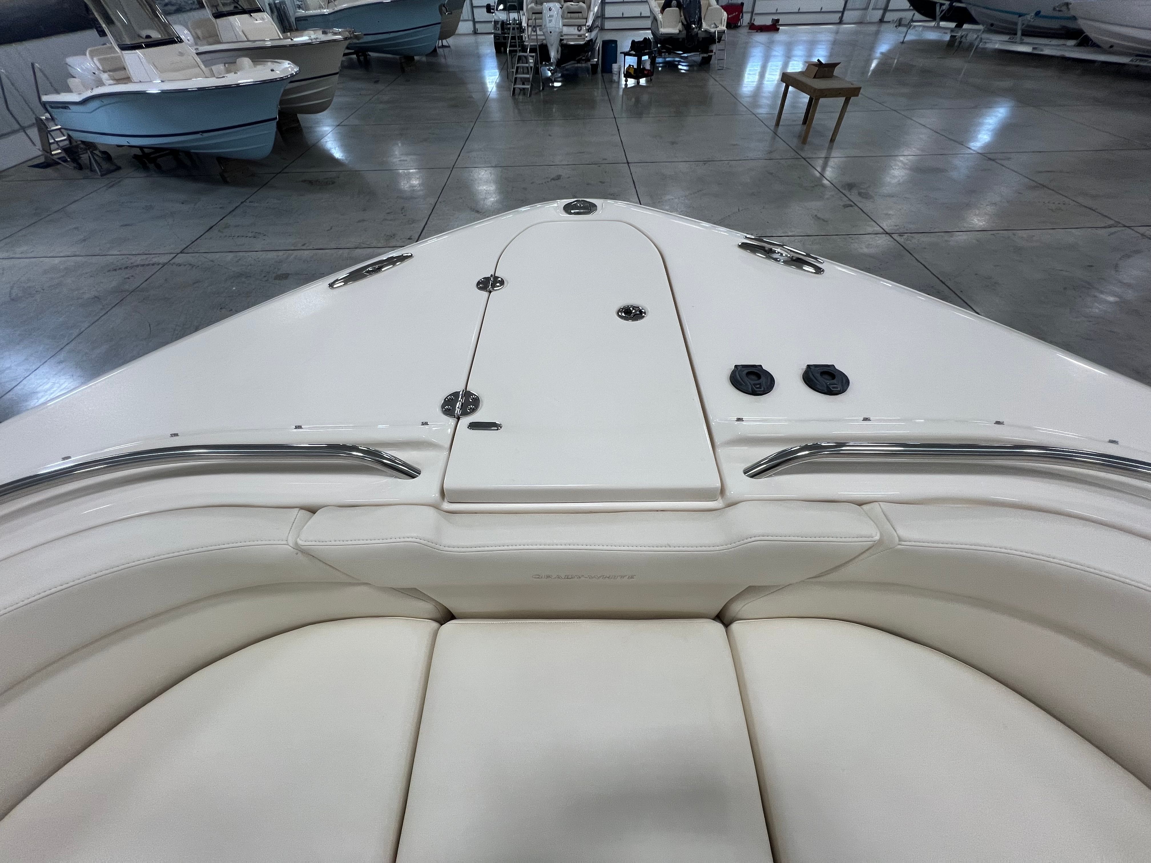 2020 Grady white Freedom 375 — photo 8 view