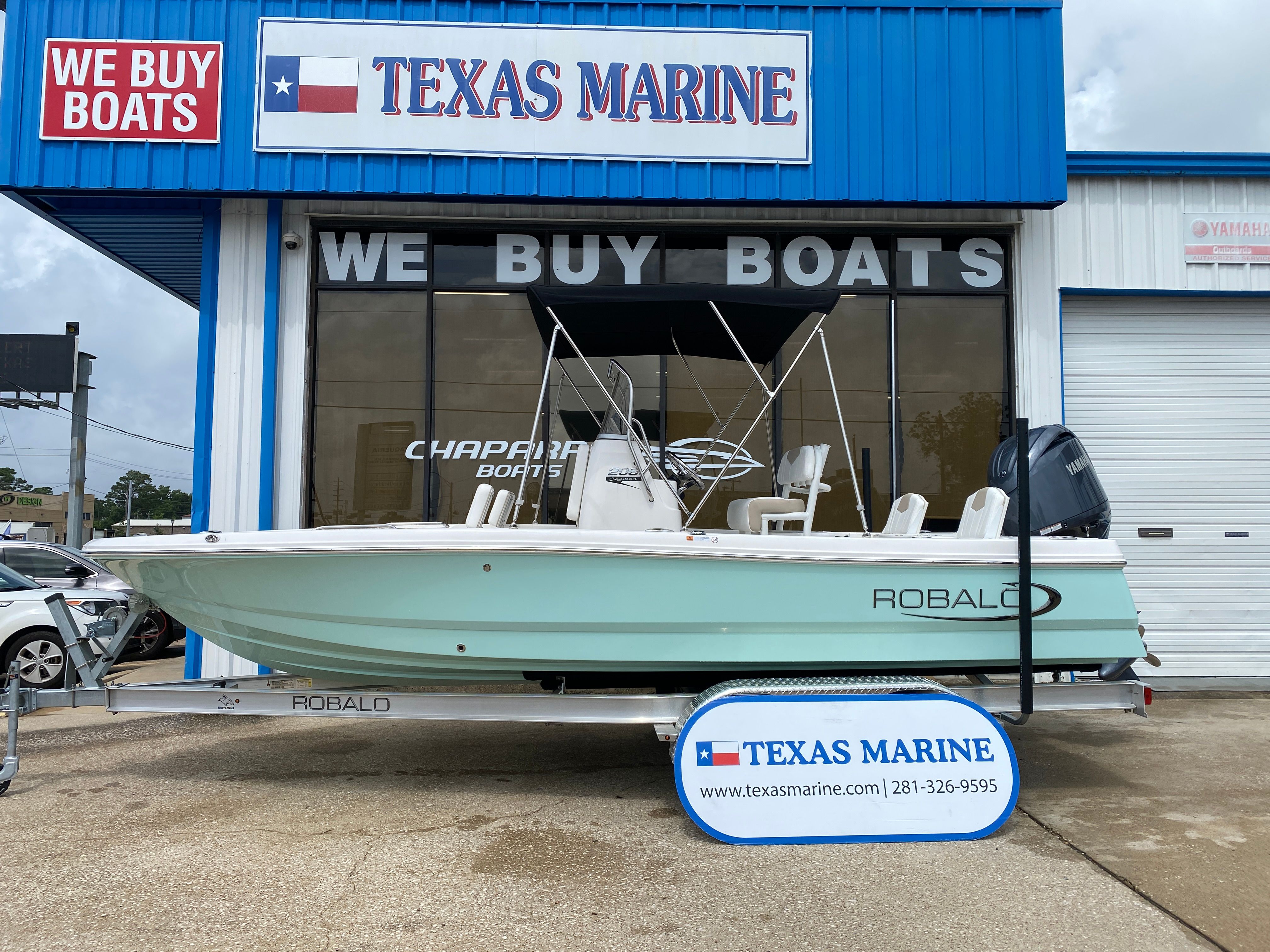 2025 Robalo 206 Cayman DLX — rear three-quarter view