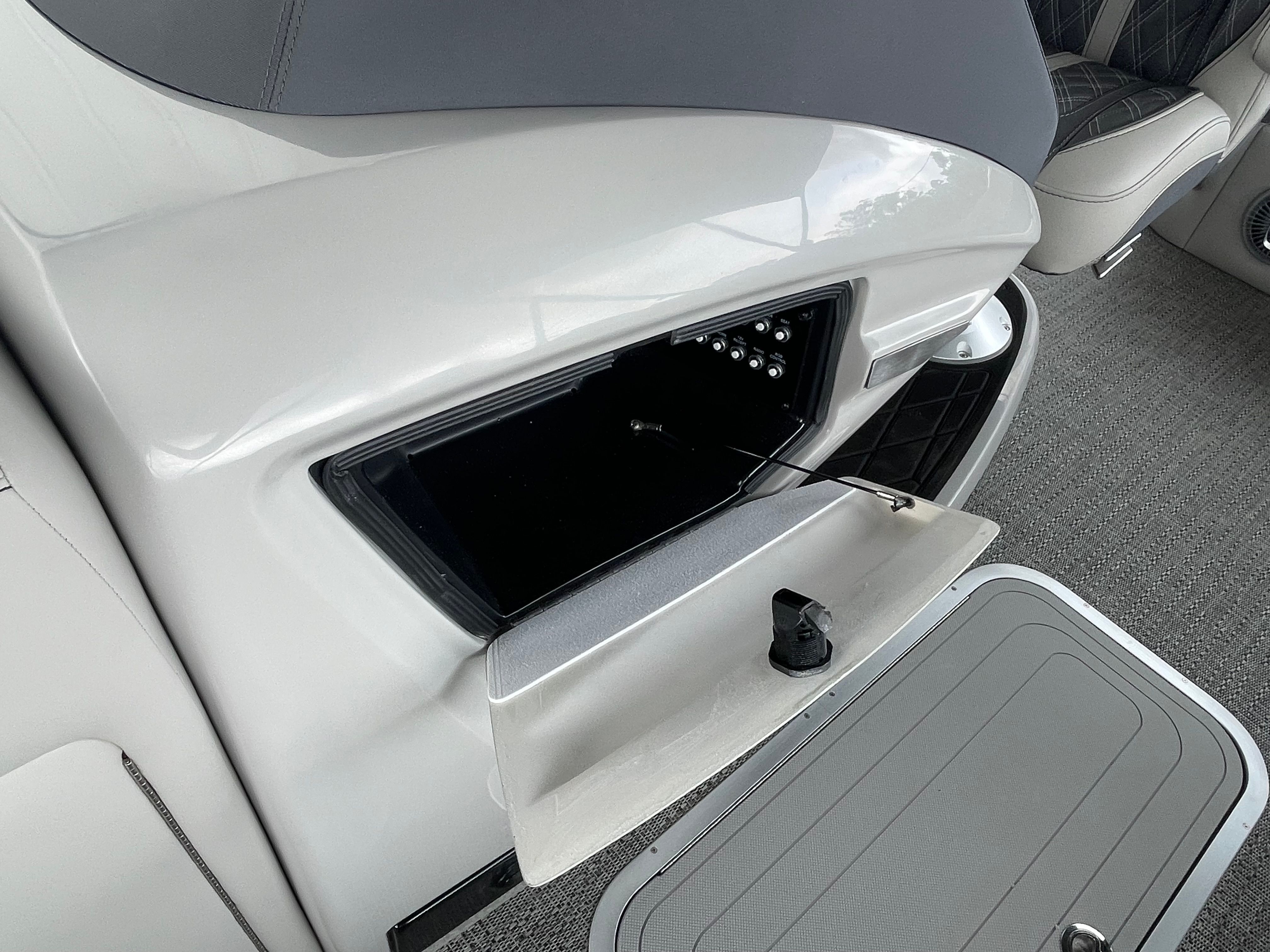 2025 Barletta Lusso L25UC - Photo 26