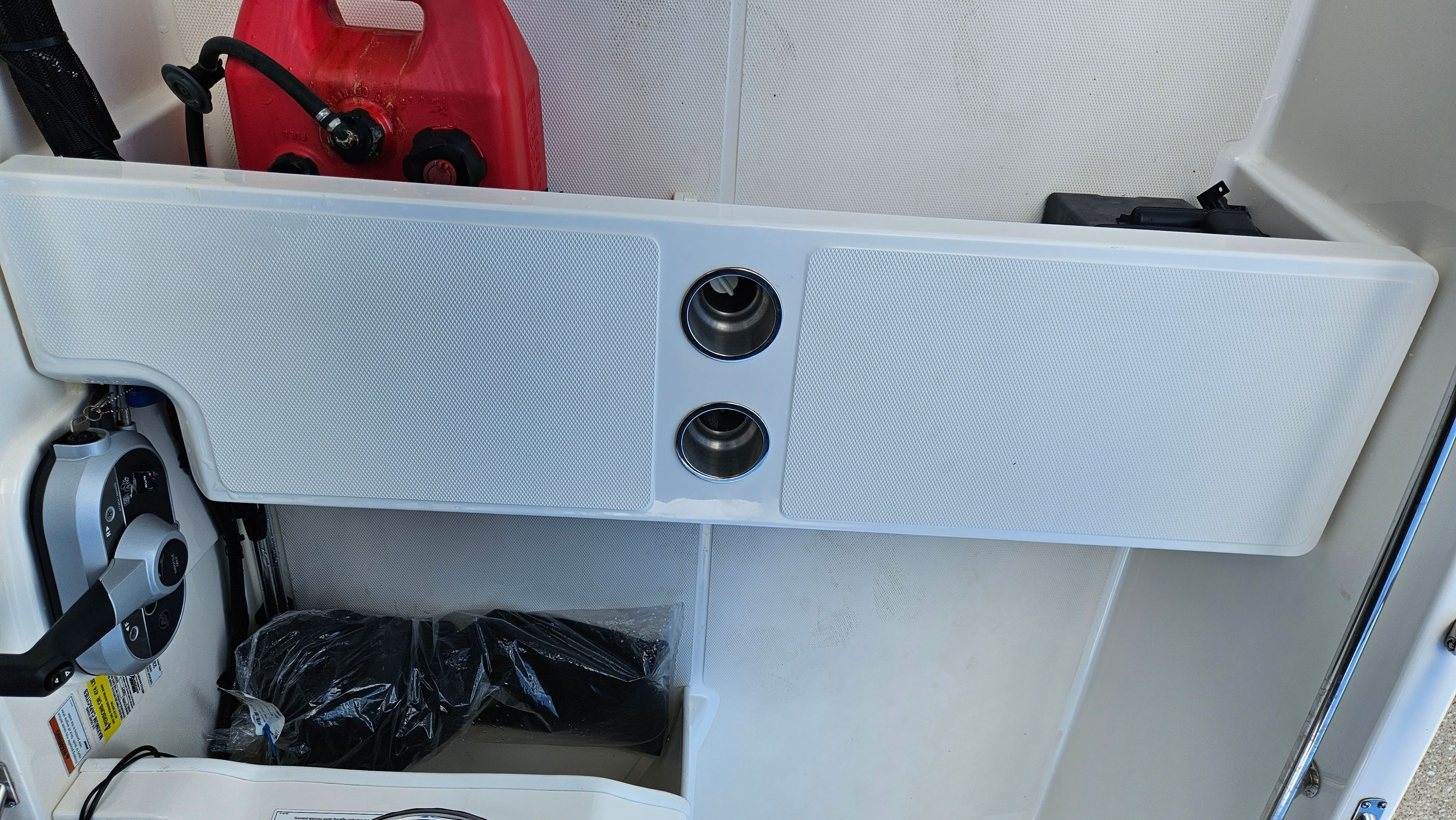 2023 Boston Whaler 130 Super Sport — photo 19 view