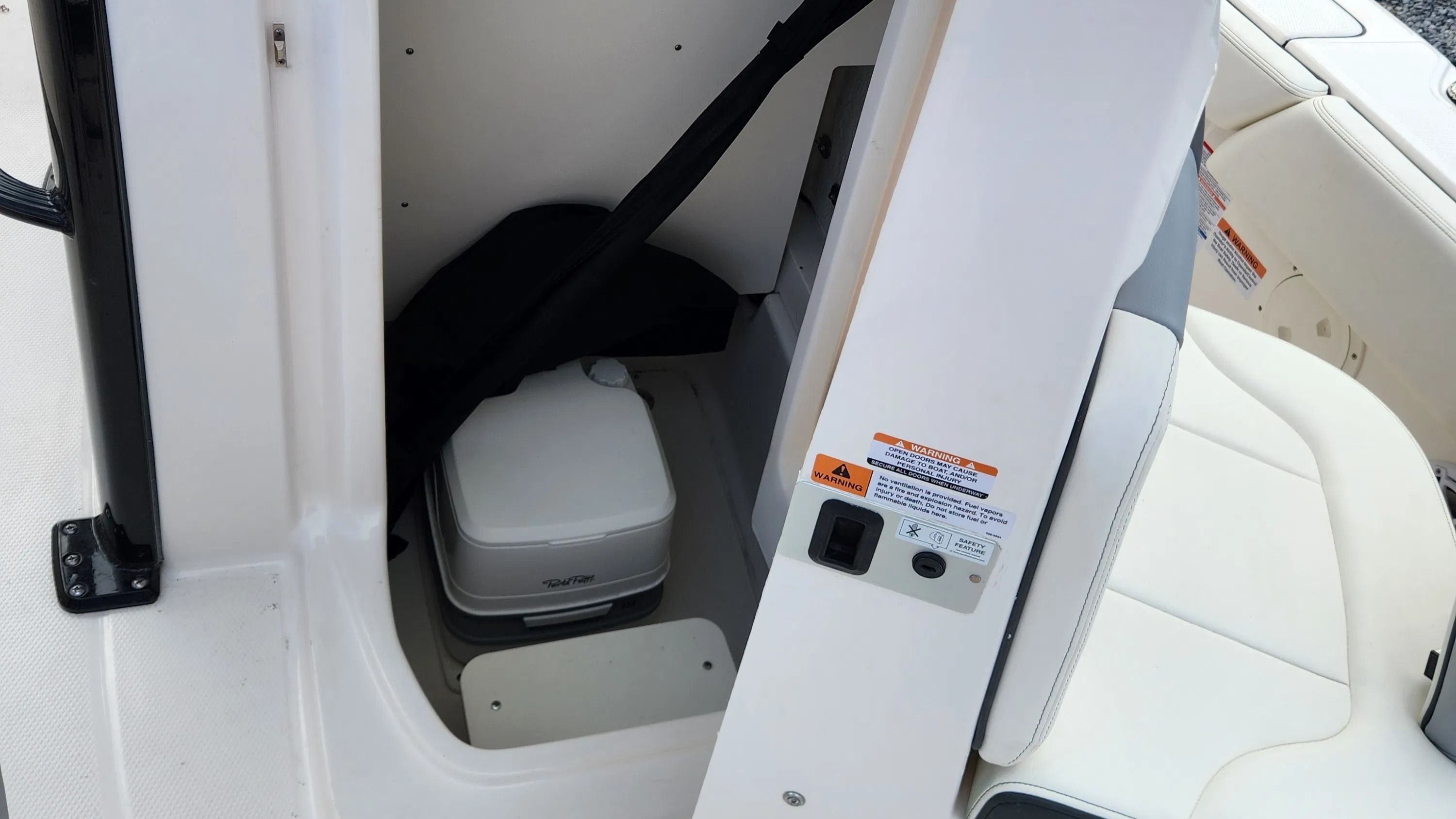 2025 Robalo 246 Cayman SD - Photo 8