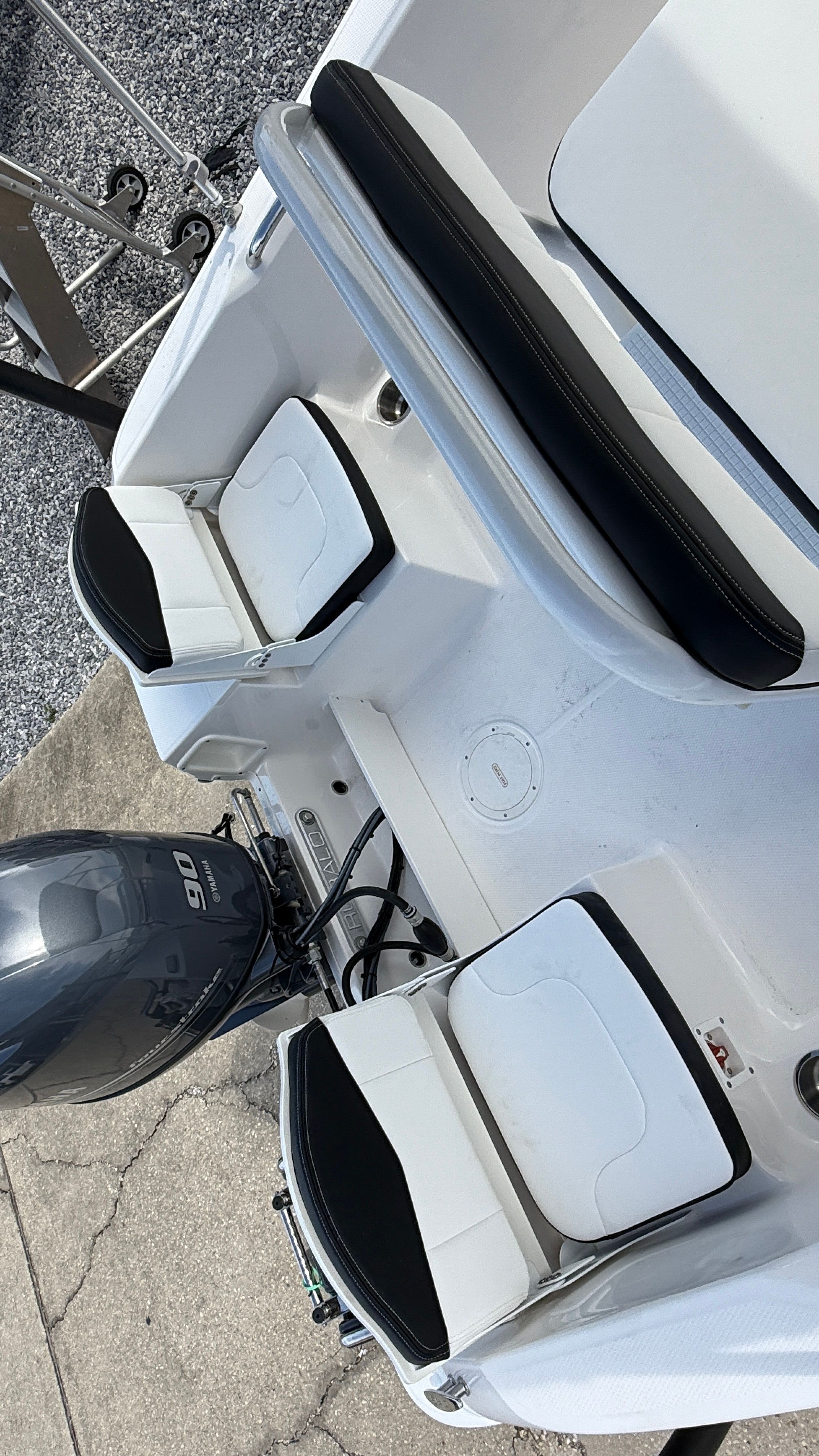 2025 Robalo 160 CC - Photo 20