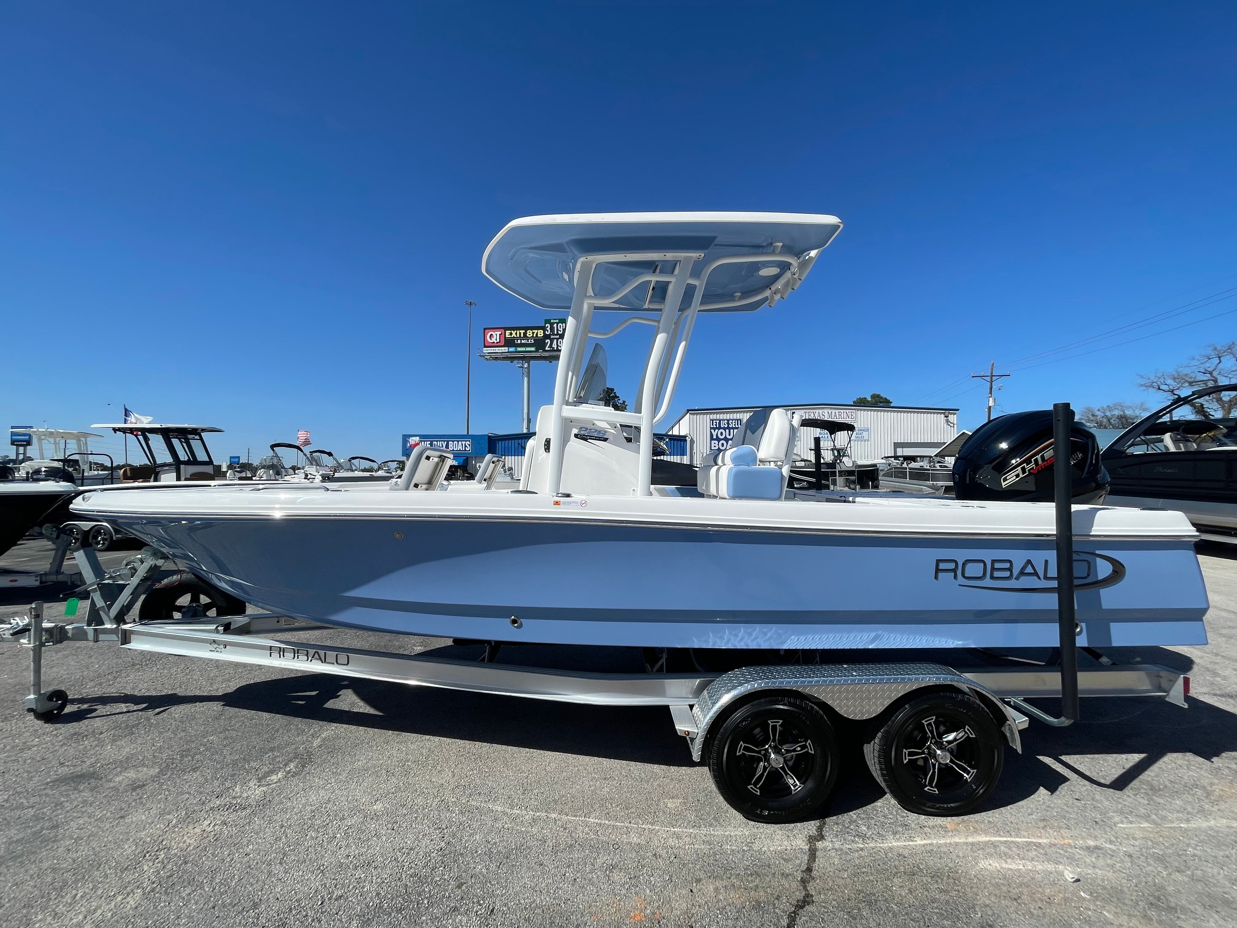 2025 Robalo 226 Cayman DLX - Photo 3