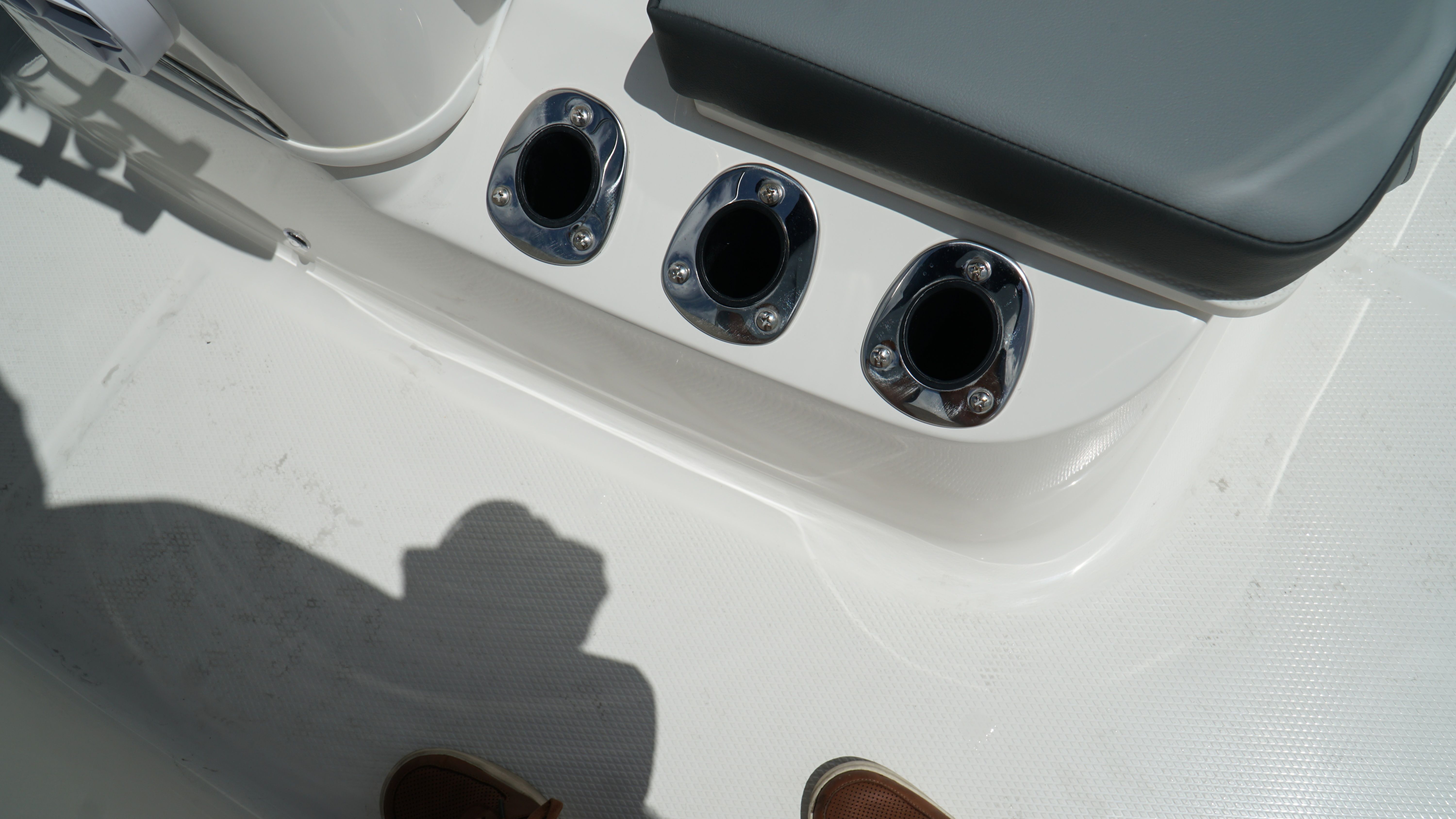 2025 Robalo 160 CC - Photo 12