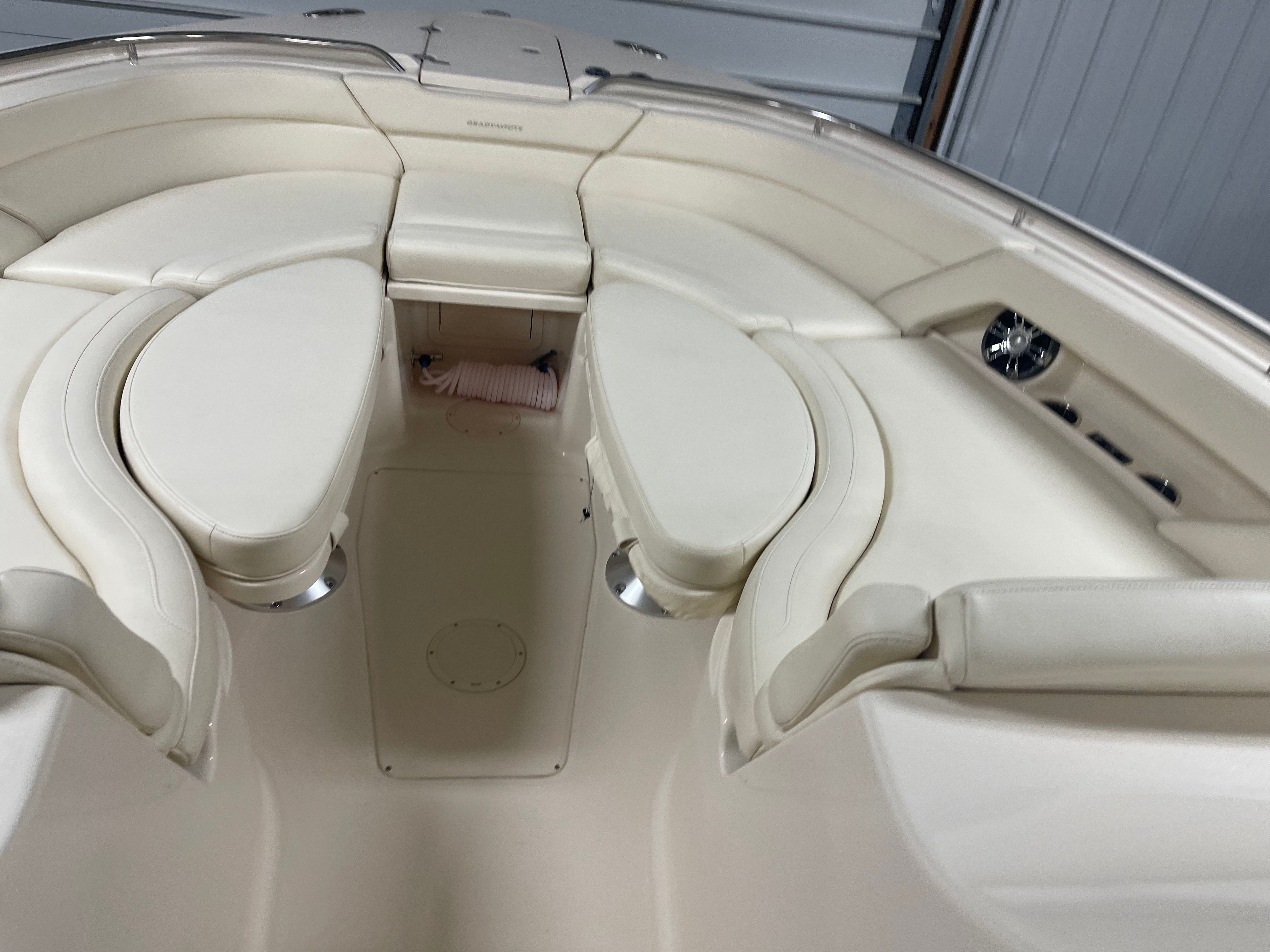 2020 Grady white Freedom 375 — photo 32 view