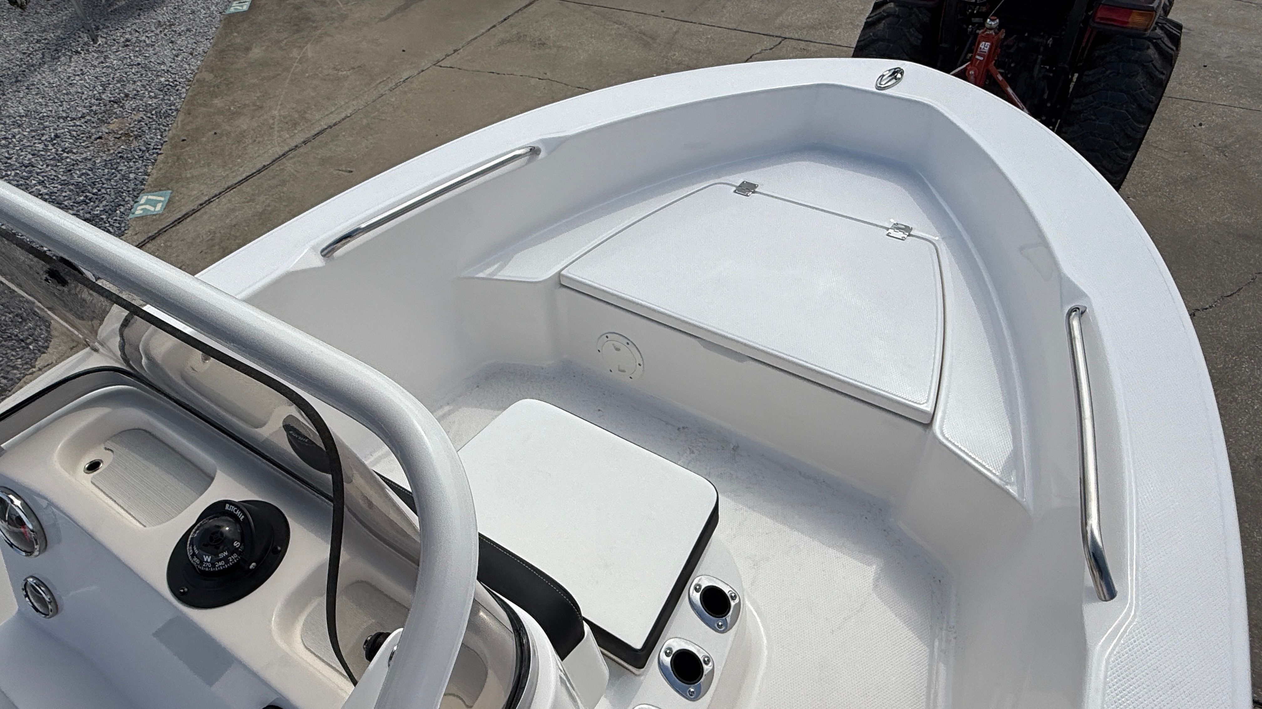 2025 Robalo 160 CC - Photo 7