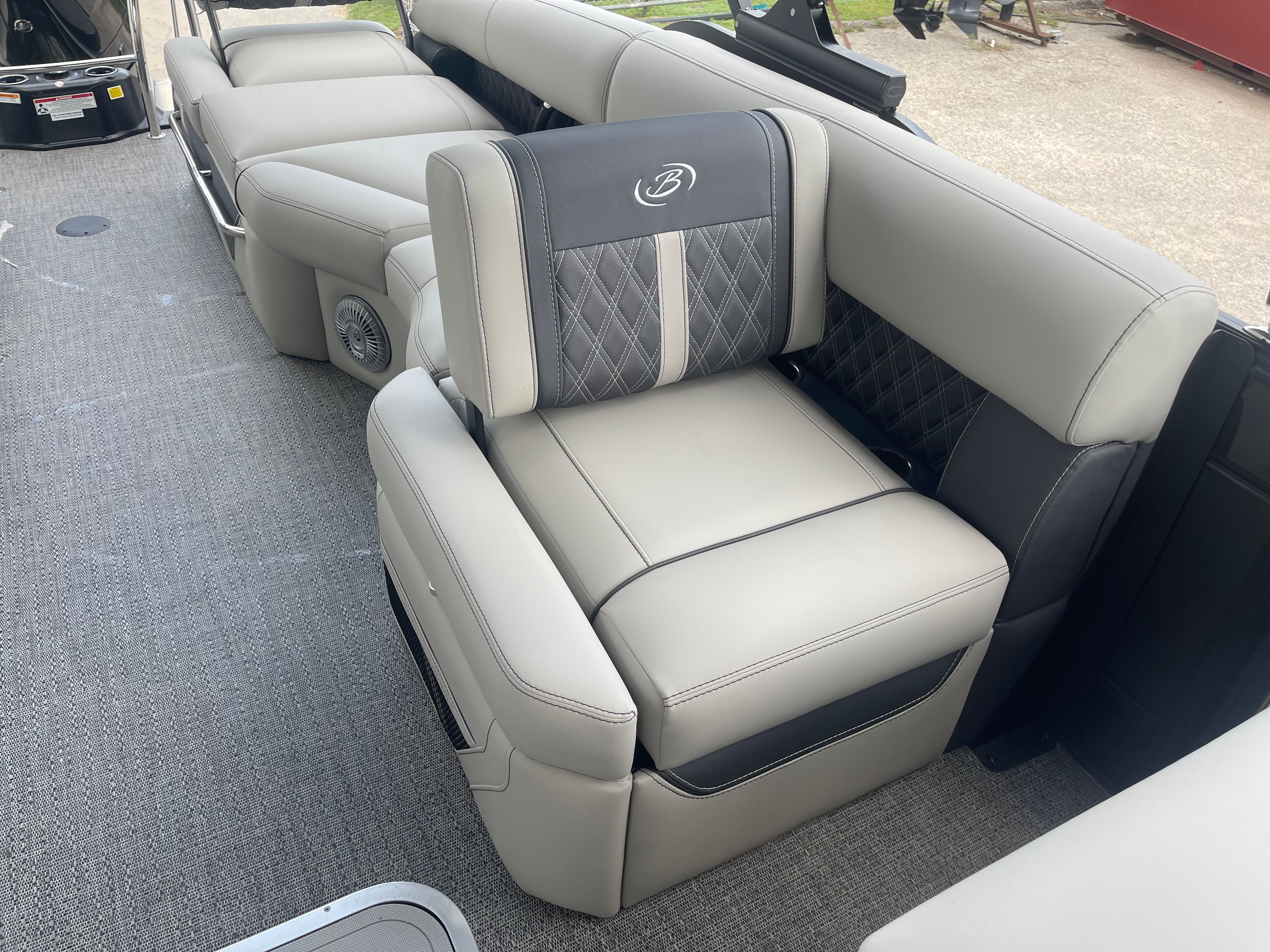2025 Barletta Lusso L25M - Photo 23
