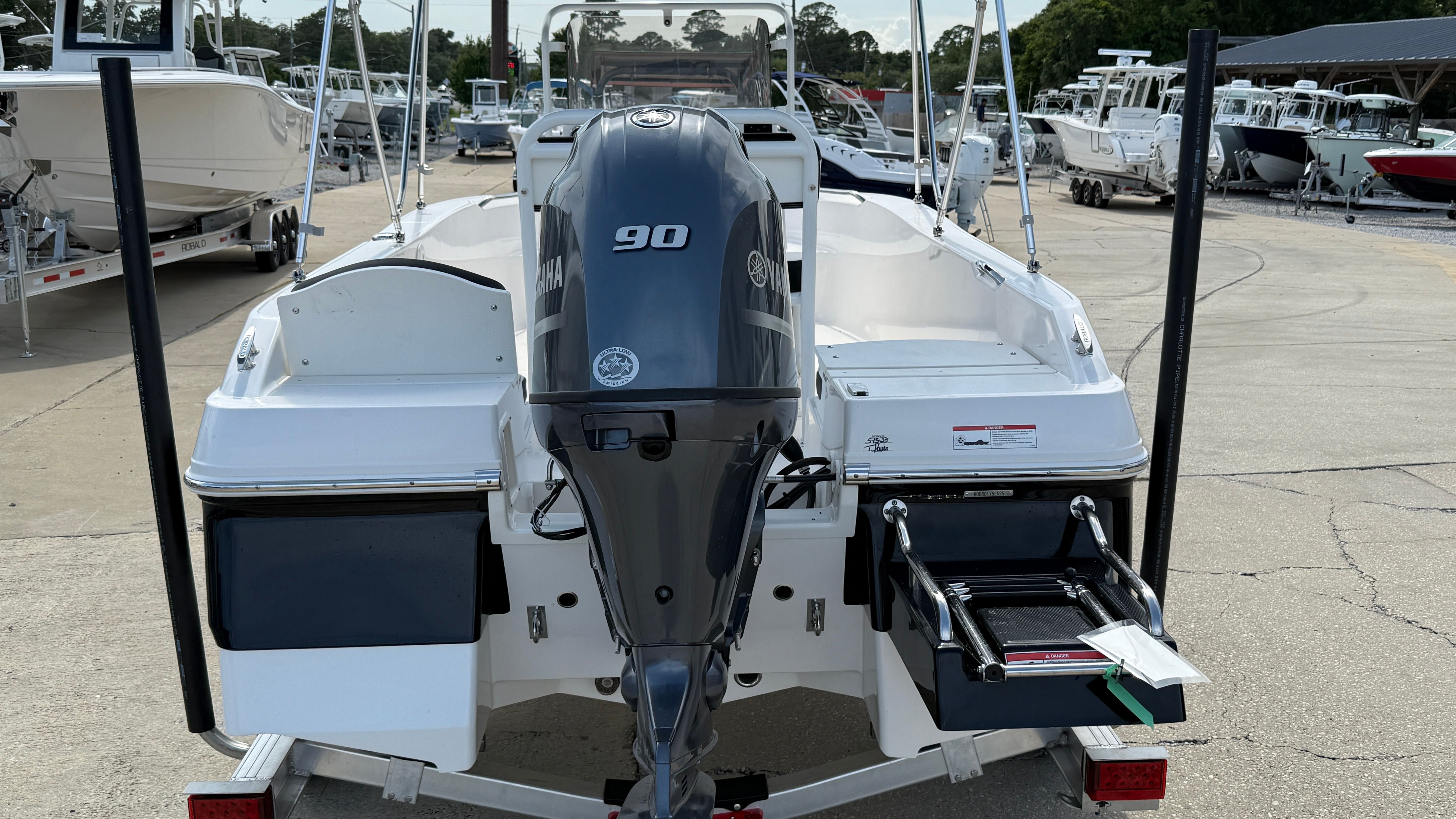 2025 Robalo 160 CC - Photo 14