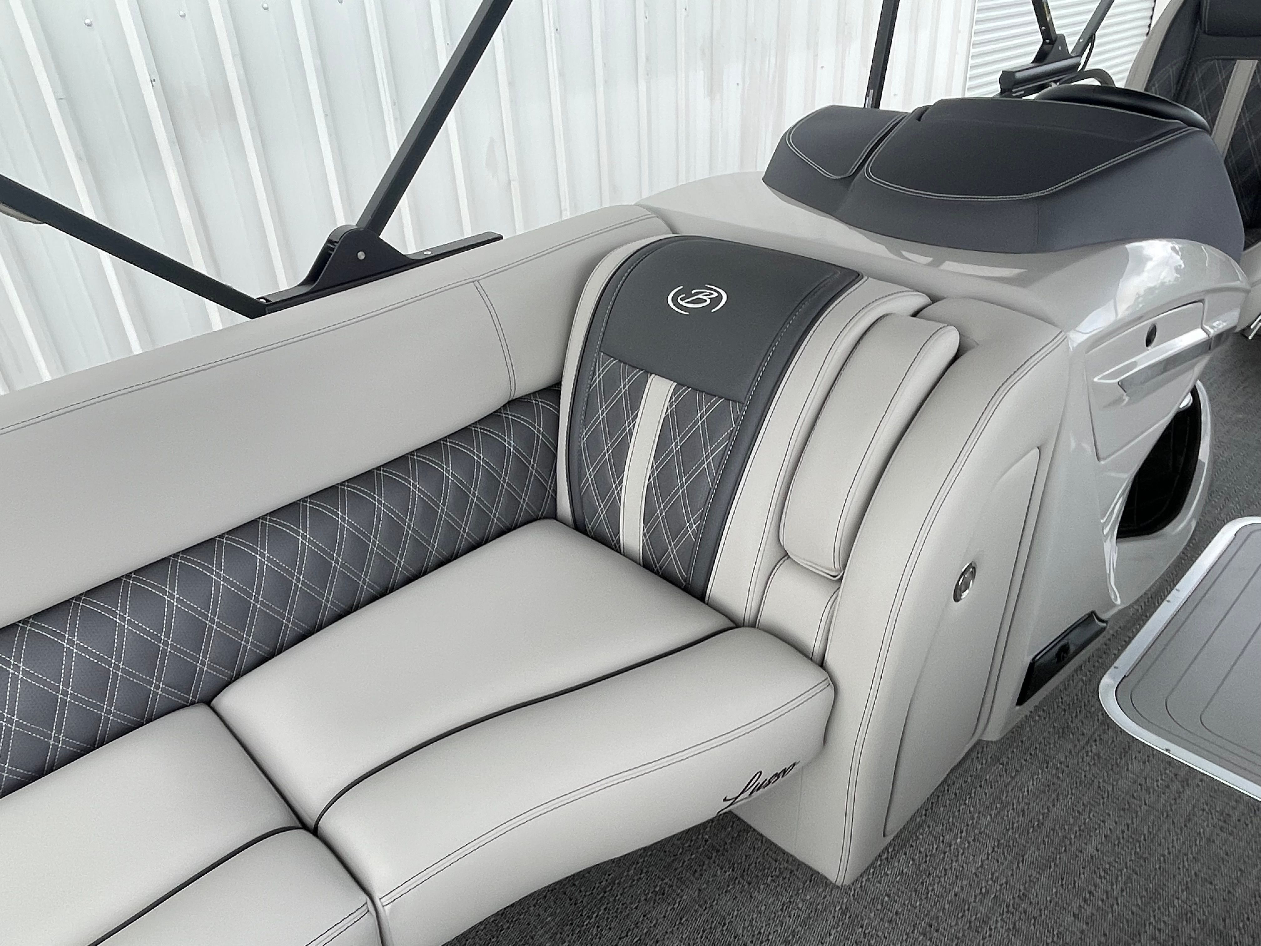 2025 Barletta Lusso L25UC - Photo 18
