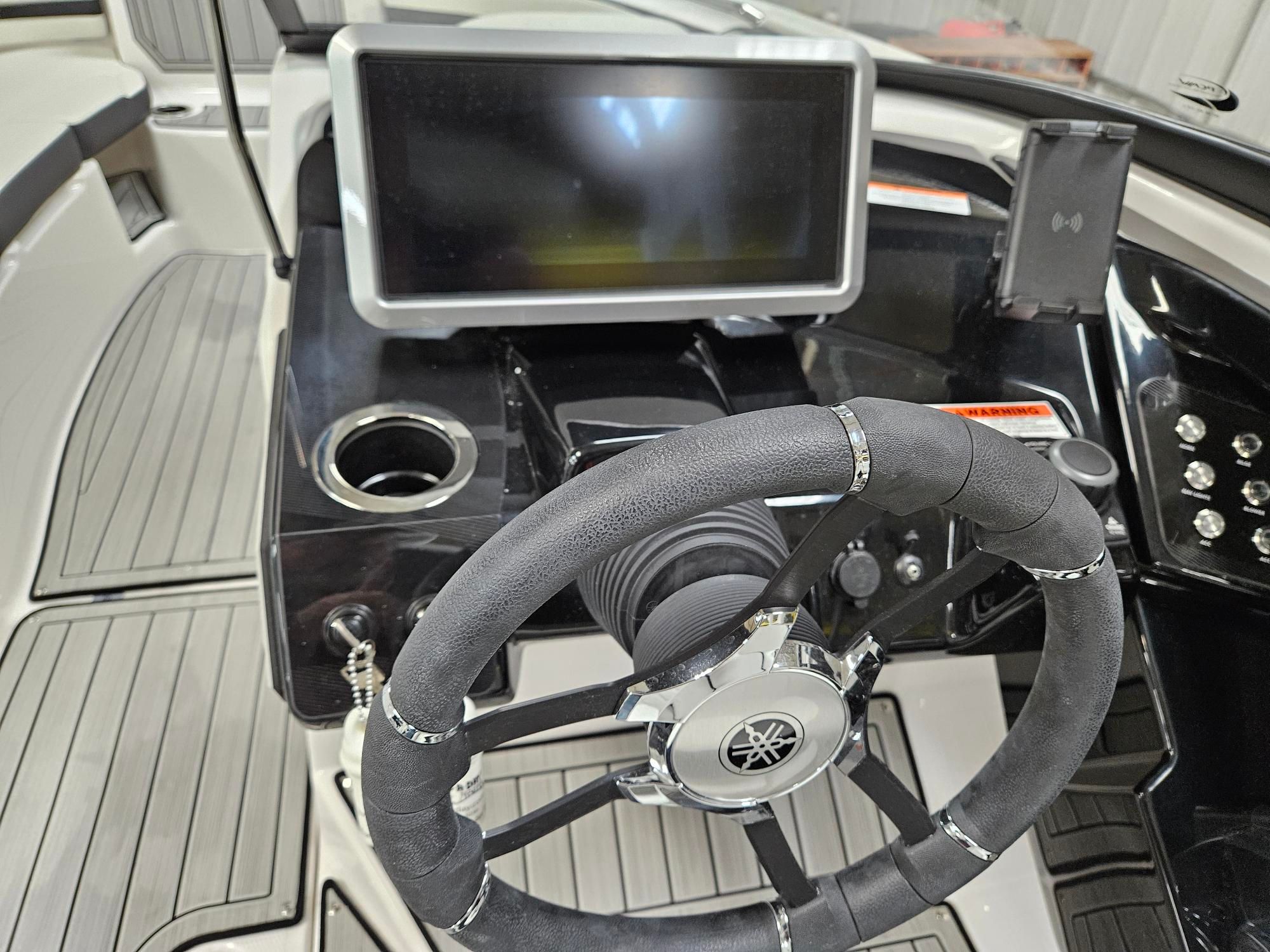2025 Yamaha 252 S — photo 23 view