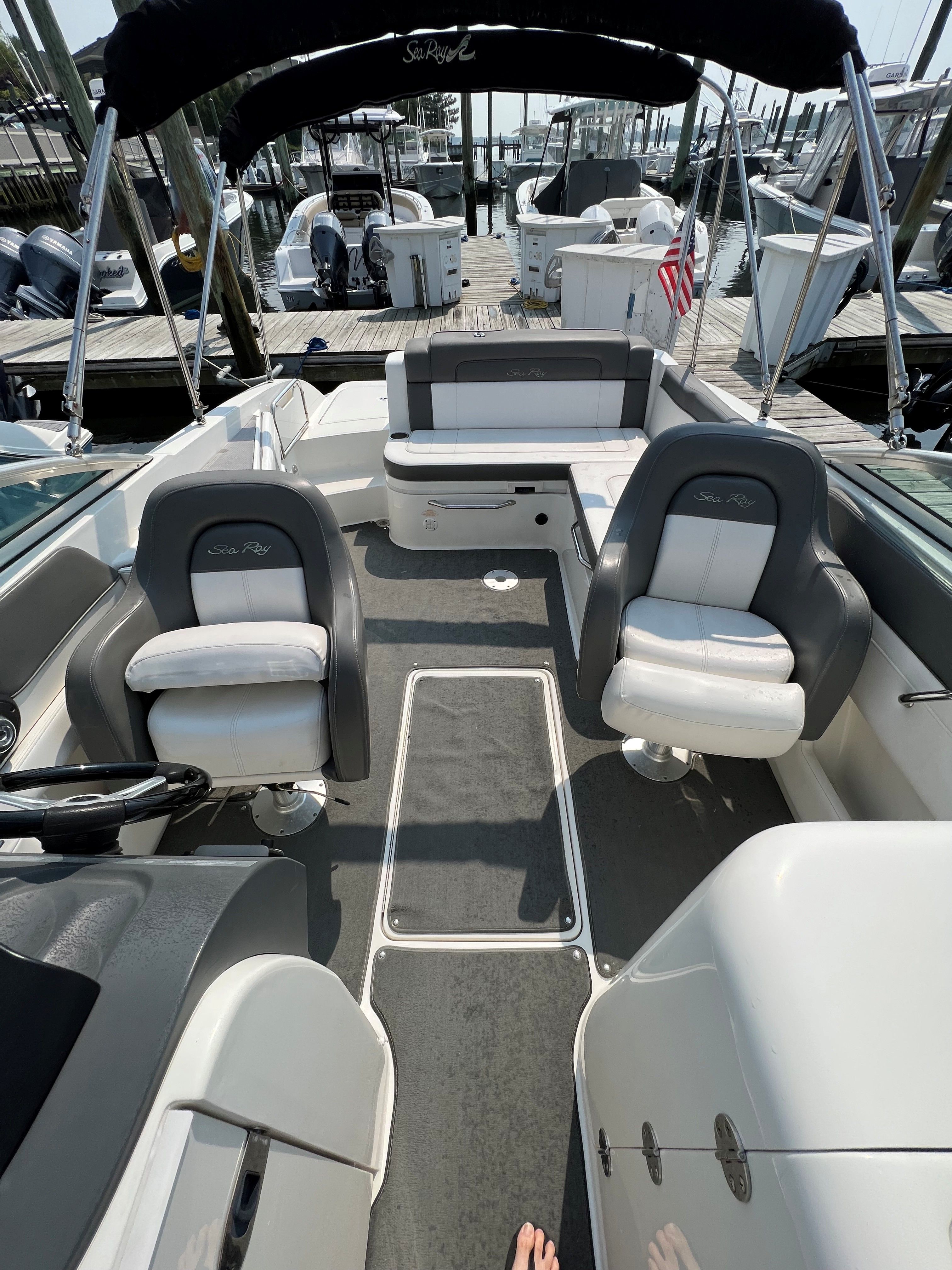 2011 Sea Ray Sundeck 260 - Photo 7