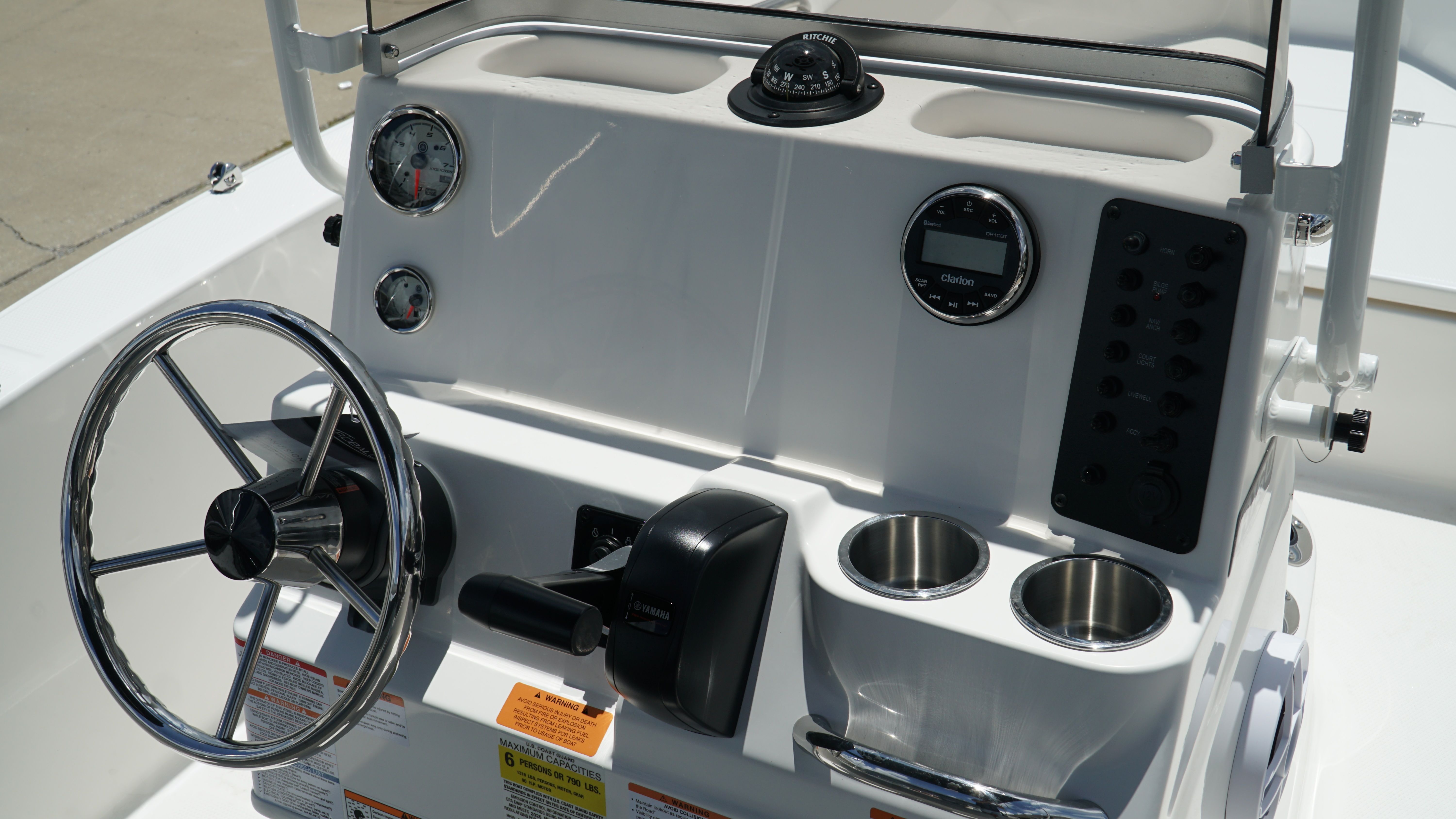 2025 Robalo 160 CC - Photo 28