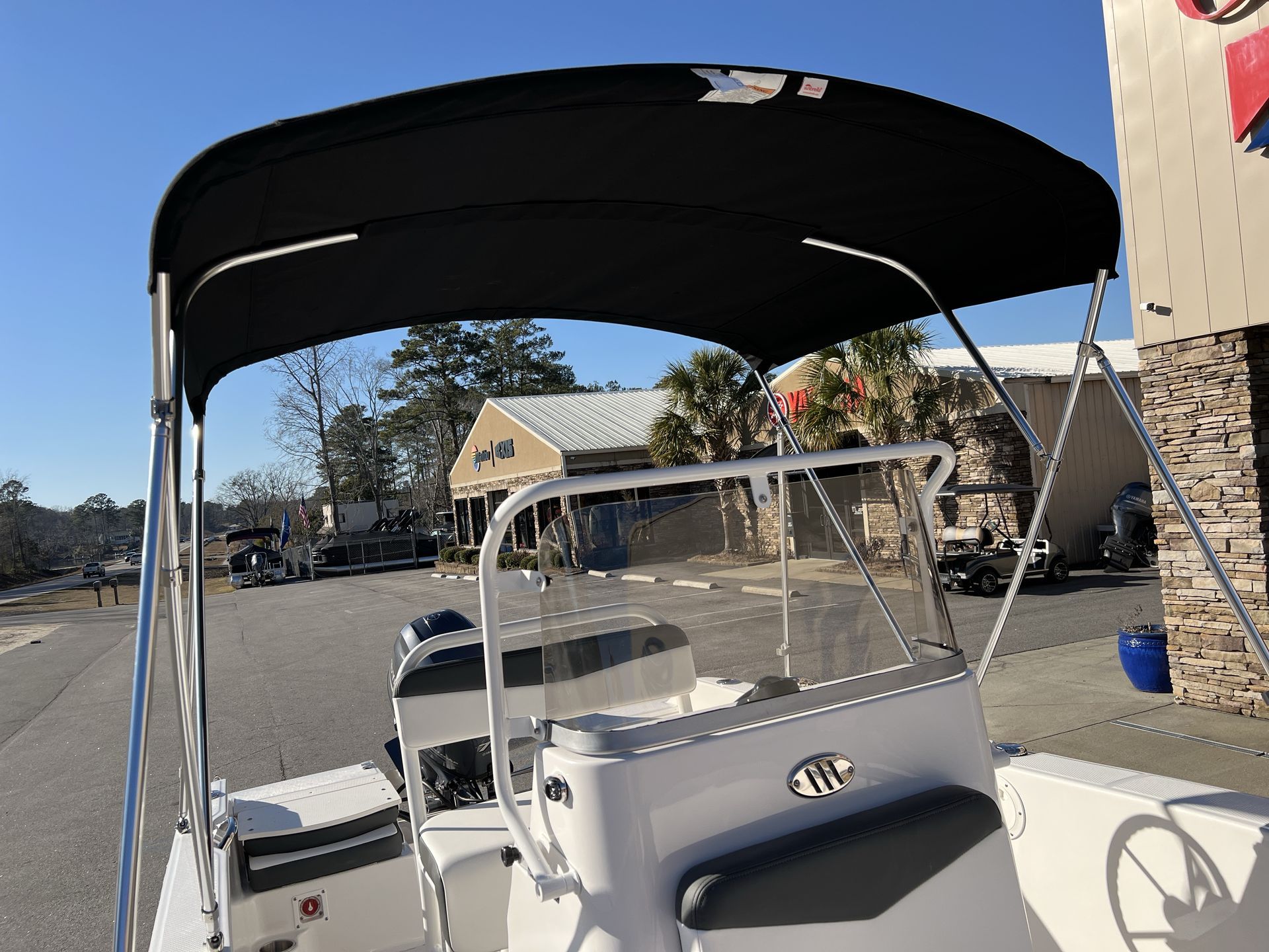 2025 Robalo 160 CC — photo 8 view