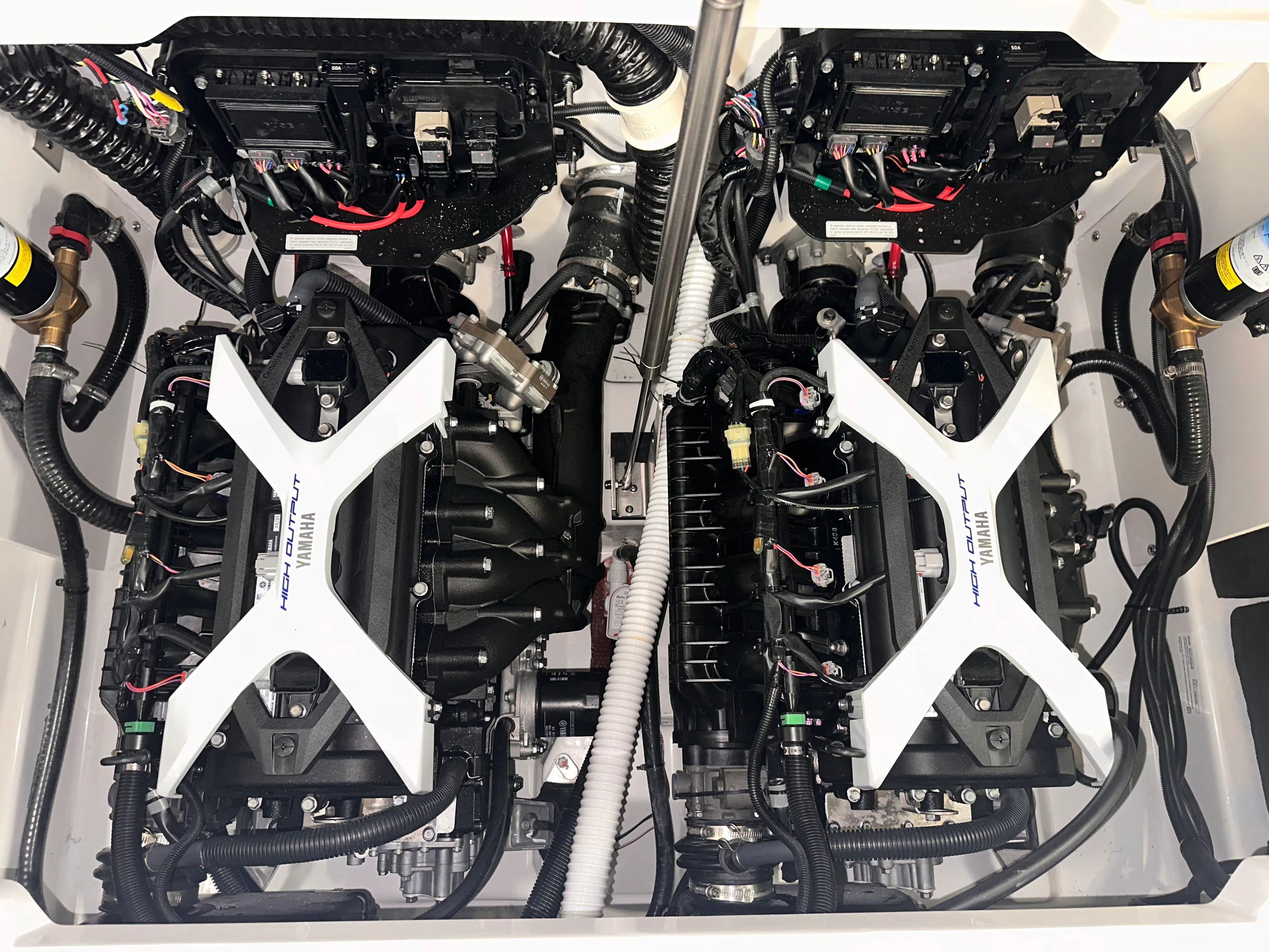 2025 Yamaha 252 XE — photo 10 view