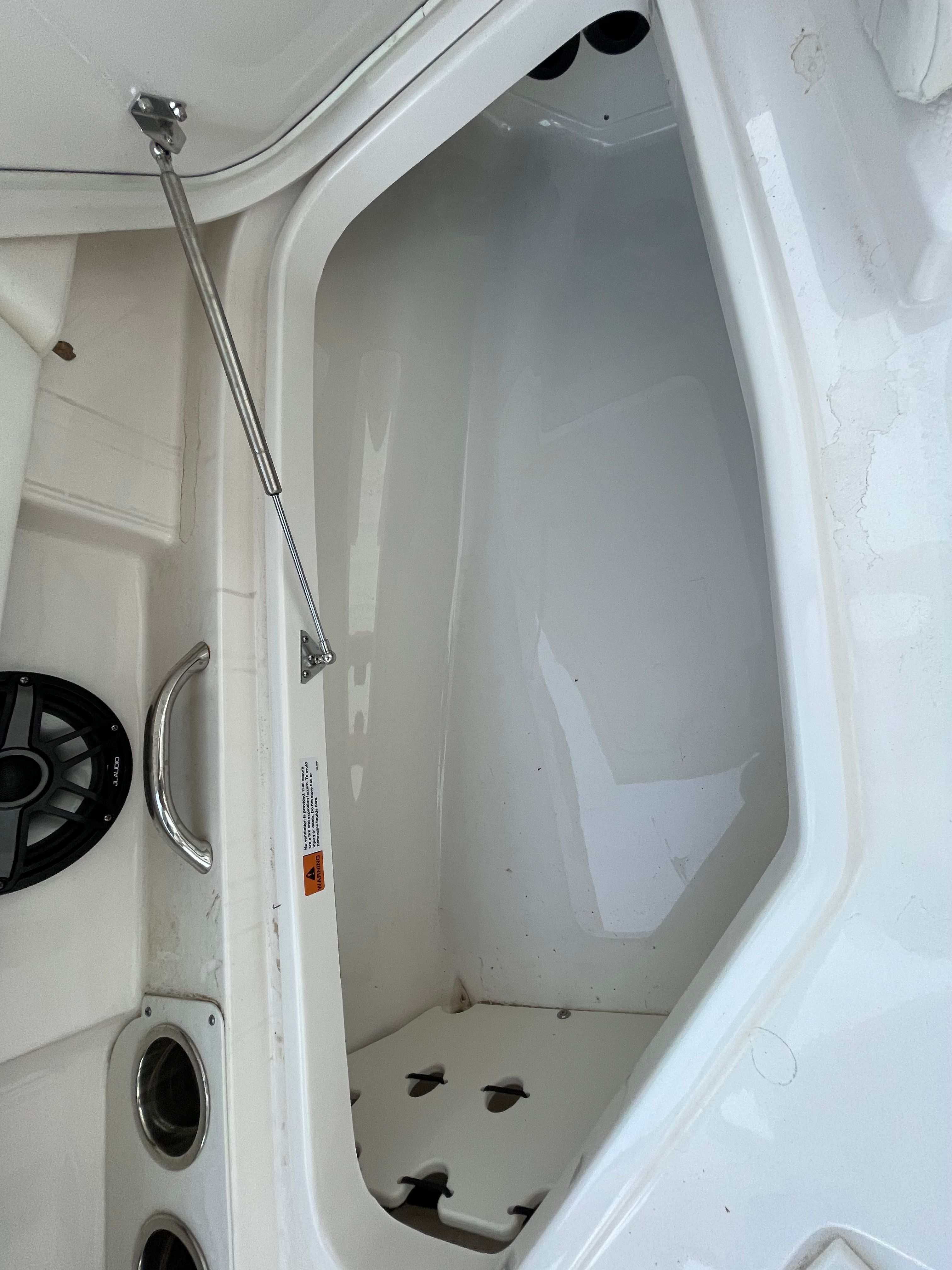 2025 Robalo 266 Cayman - Photo 11