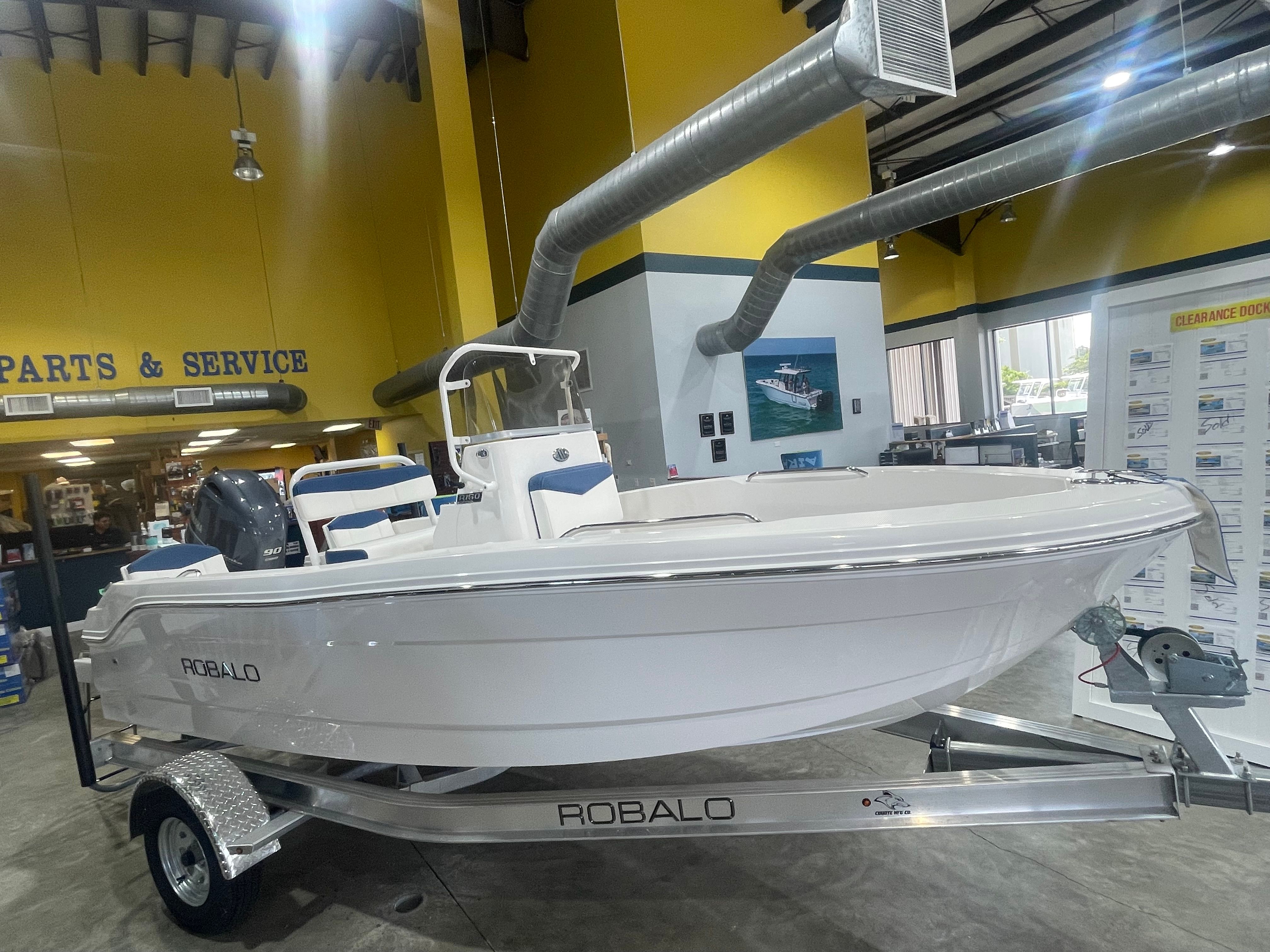 2025 Robalo 160 CC - Photo 2