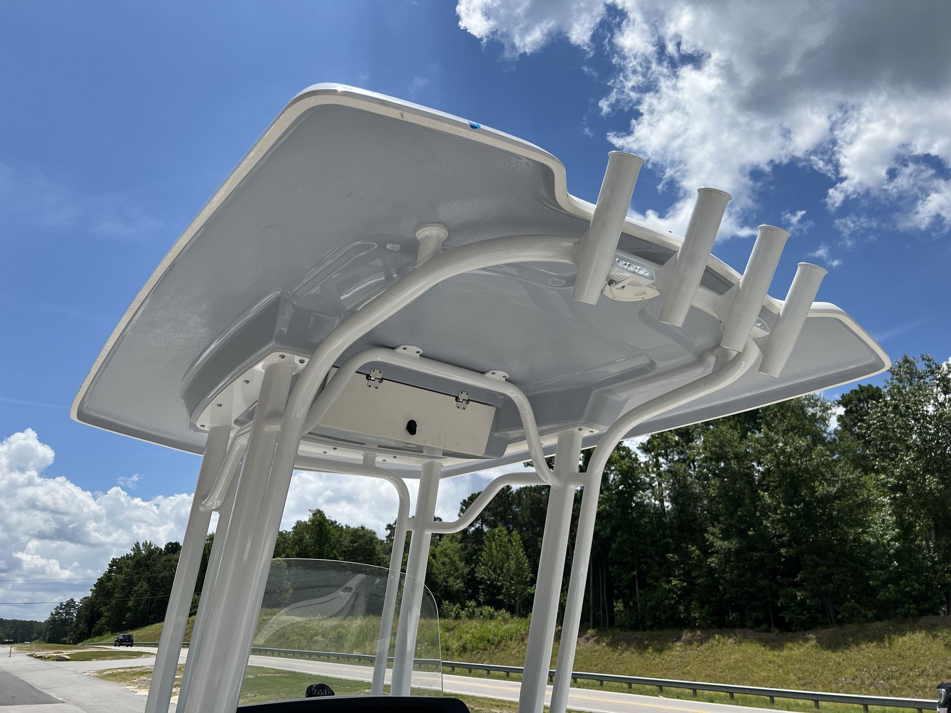 2025 Robalo 230 CC - Photo 23