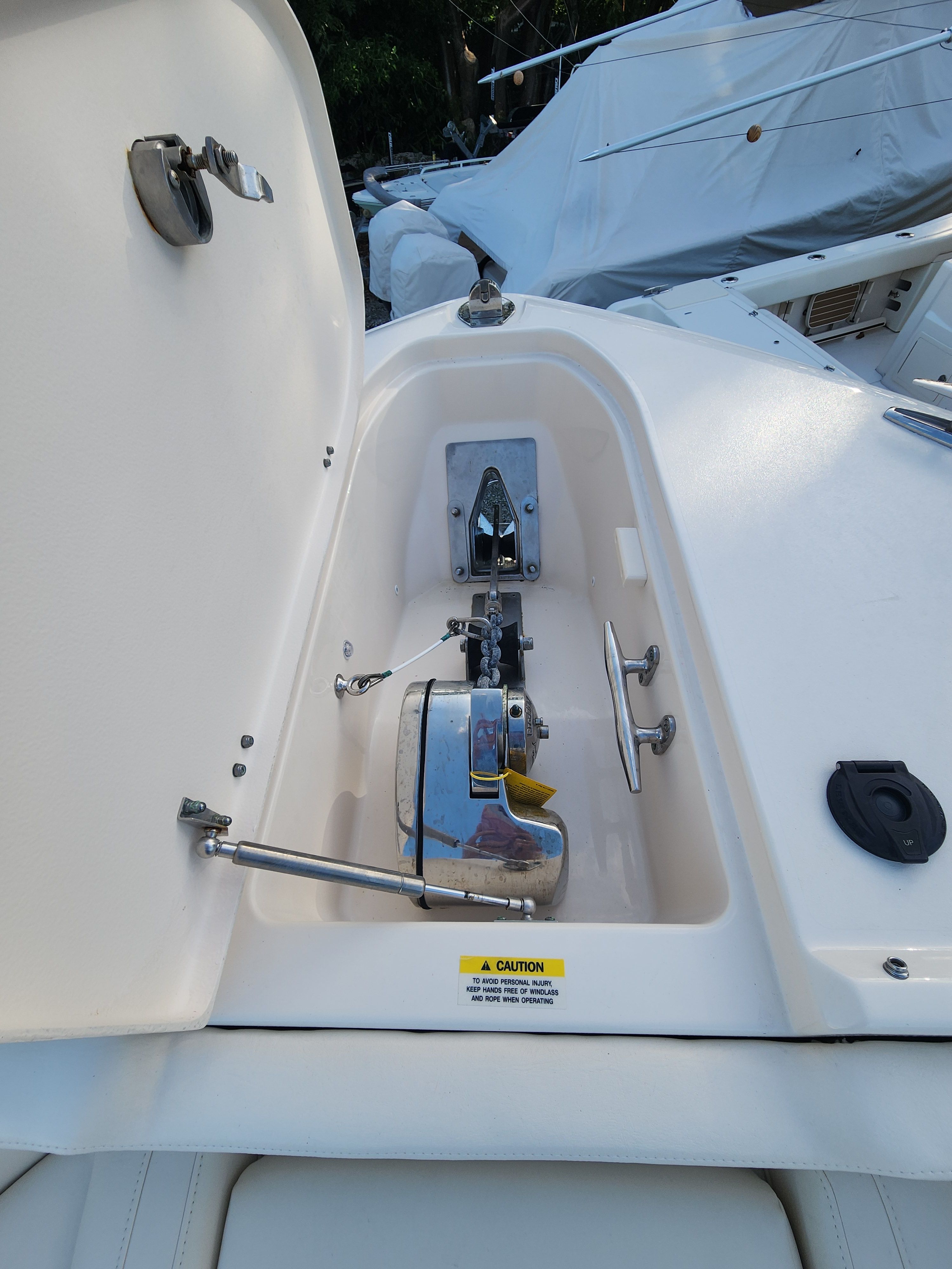 2021 Grady white Freedom 335 — photo 11 view