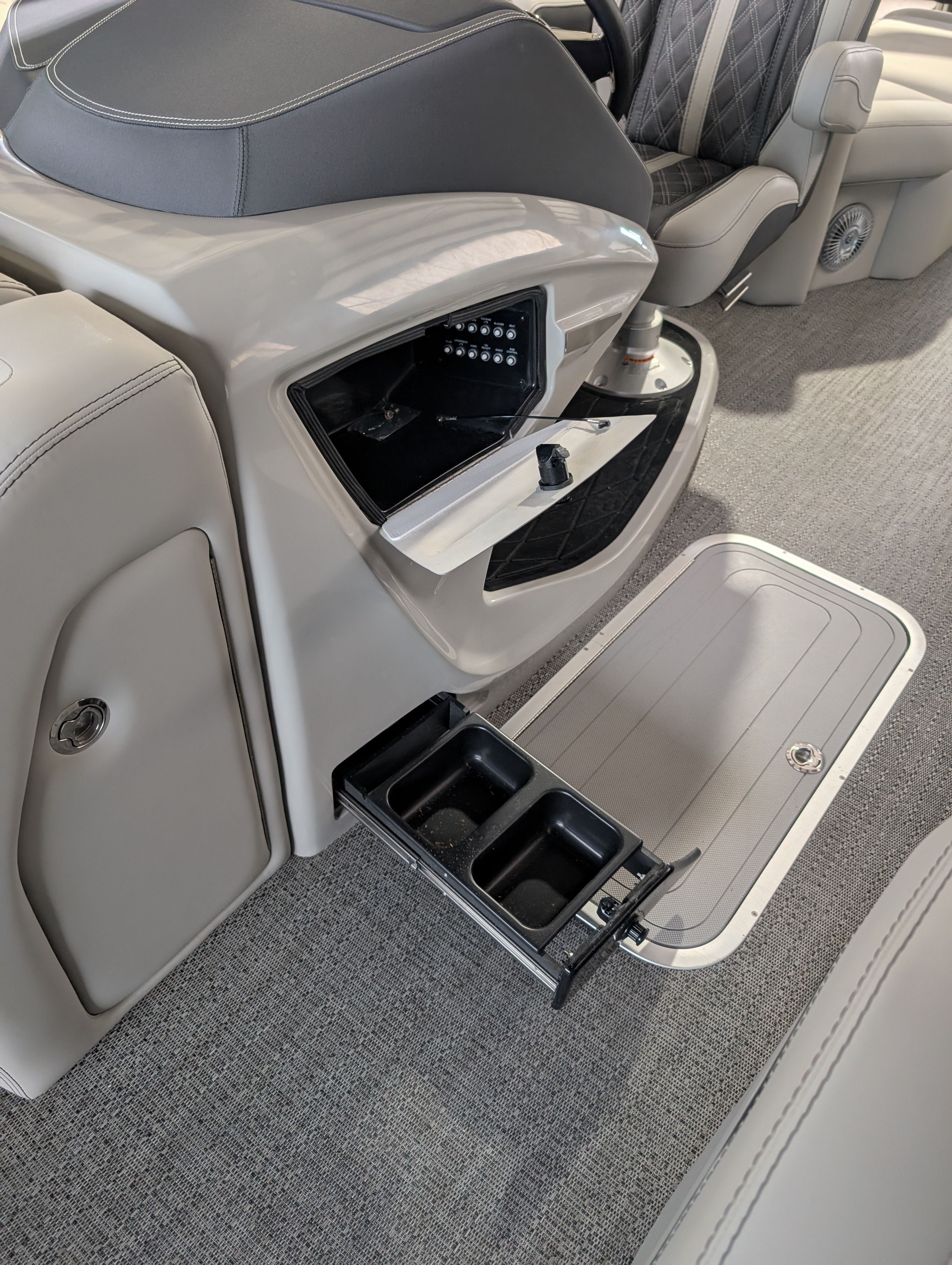 2025 Barletta Lusso L25M - Photo 23