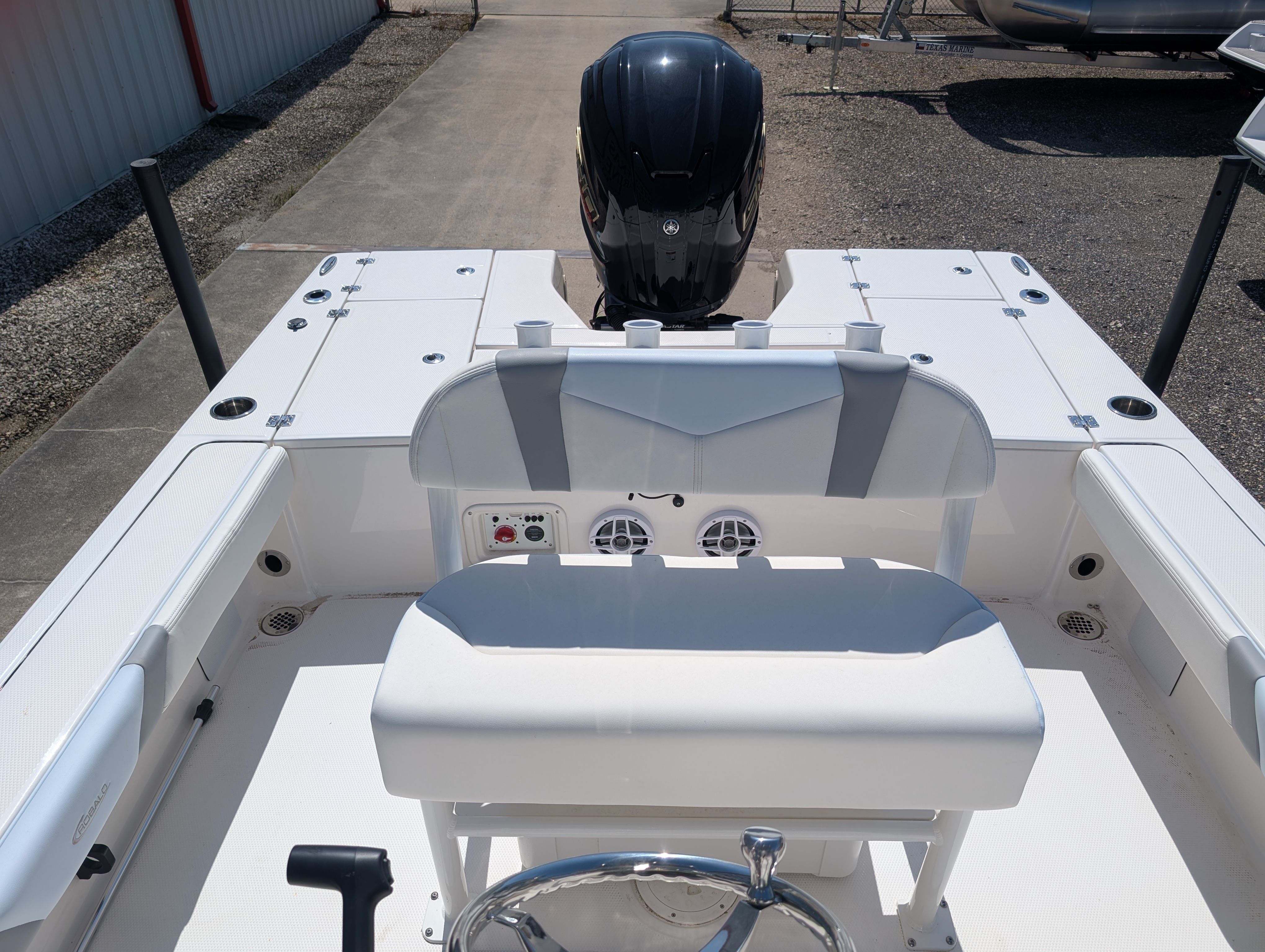 2025 Robalo 226 Cayman STD - Photo 8