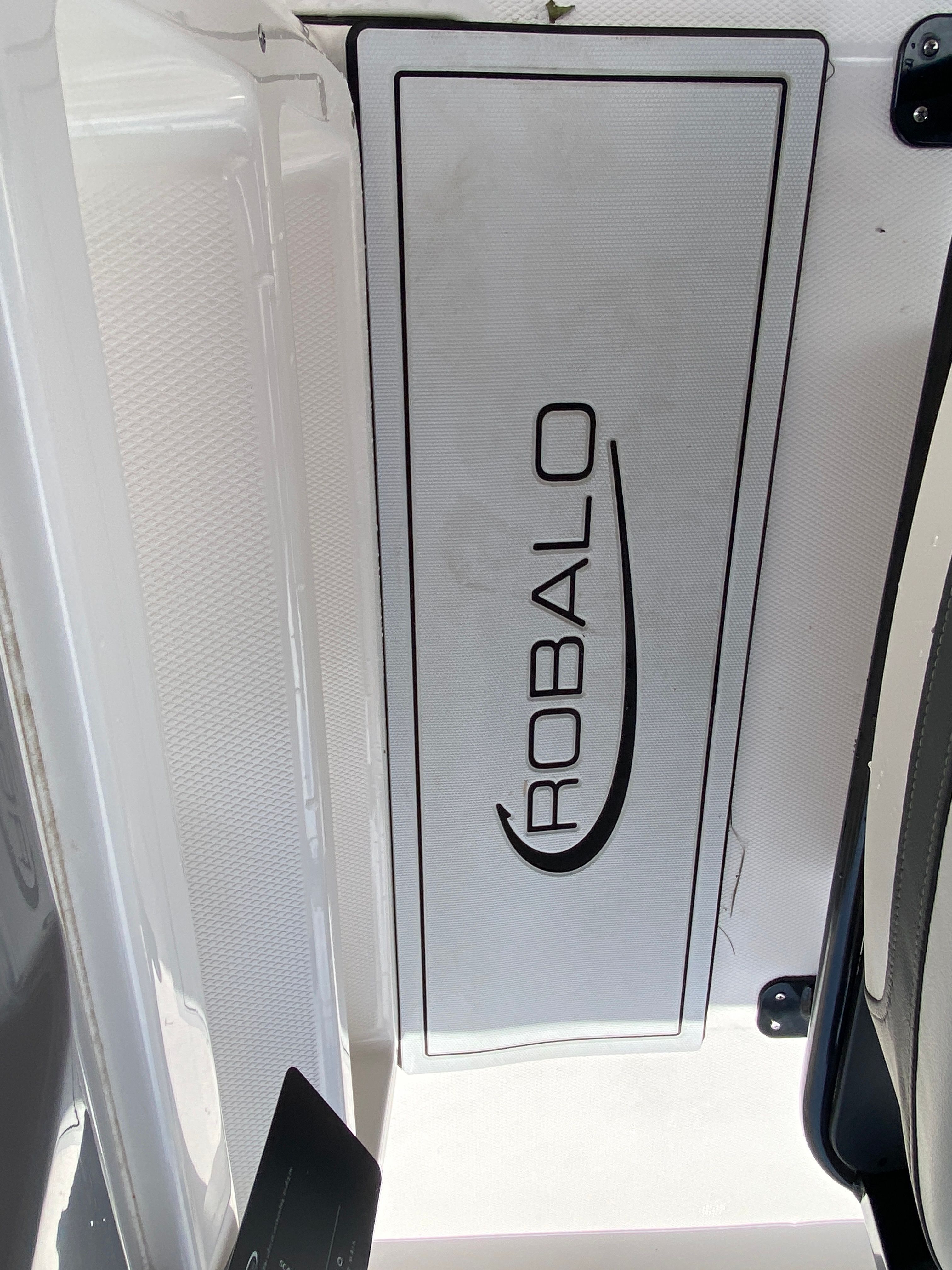 2025 Robalo 266 Cayman - Photo 15