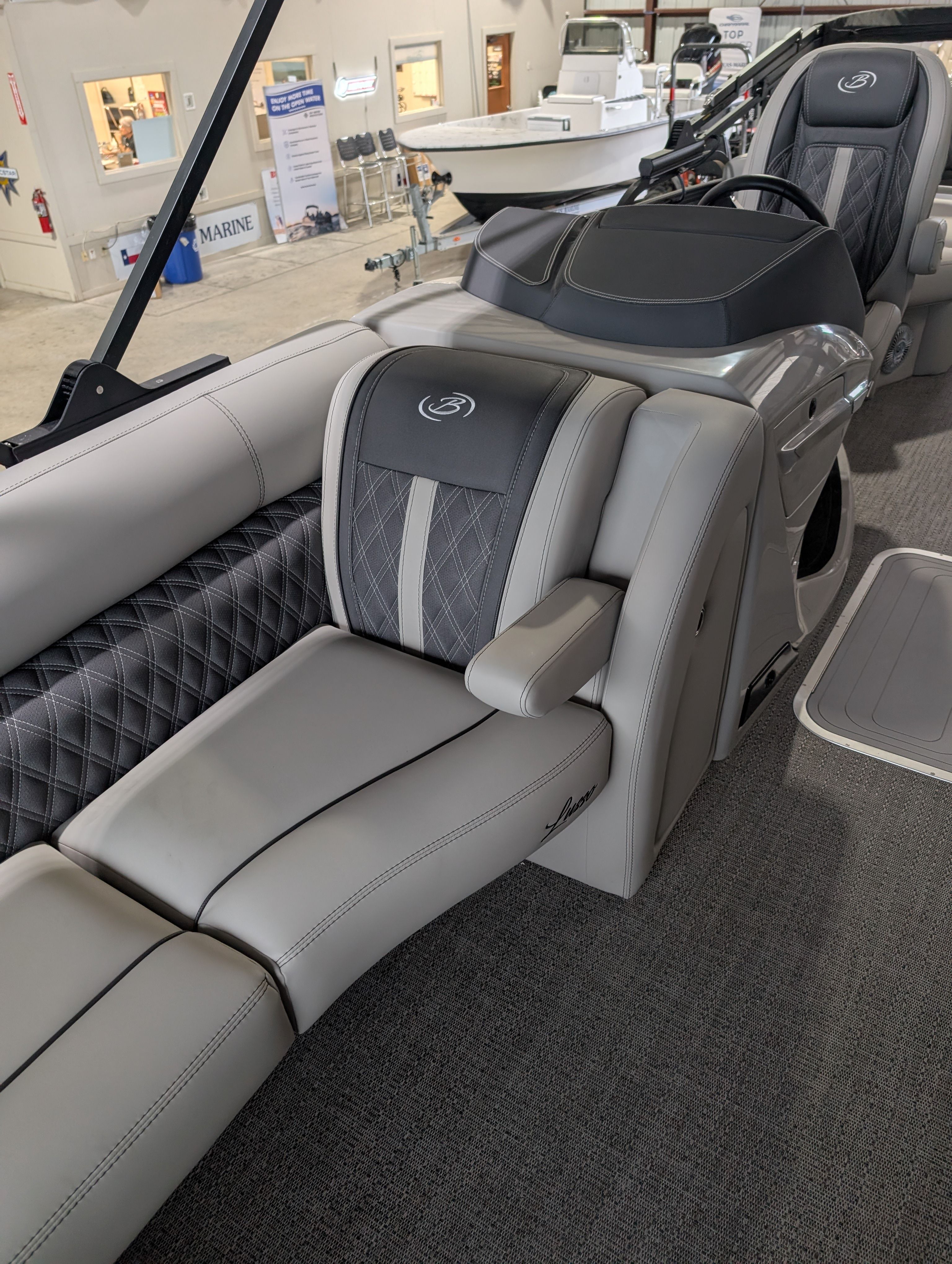2025 Barletta Lusso L25M - Photo 21
