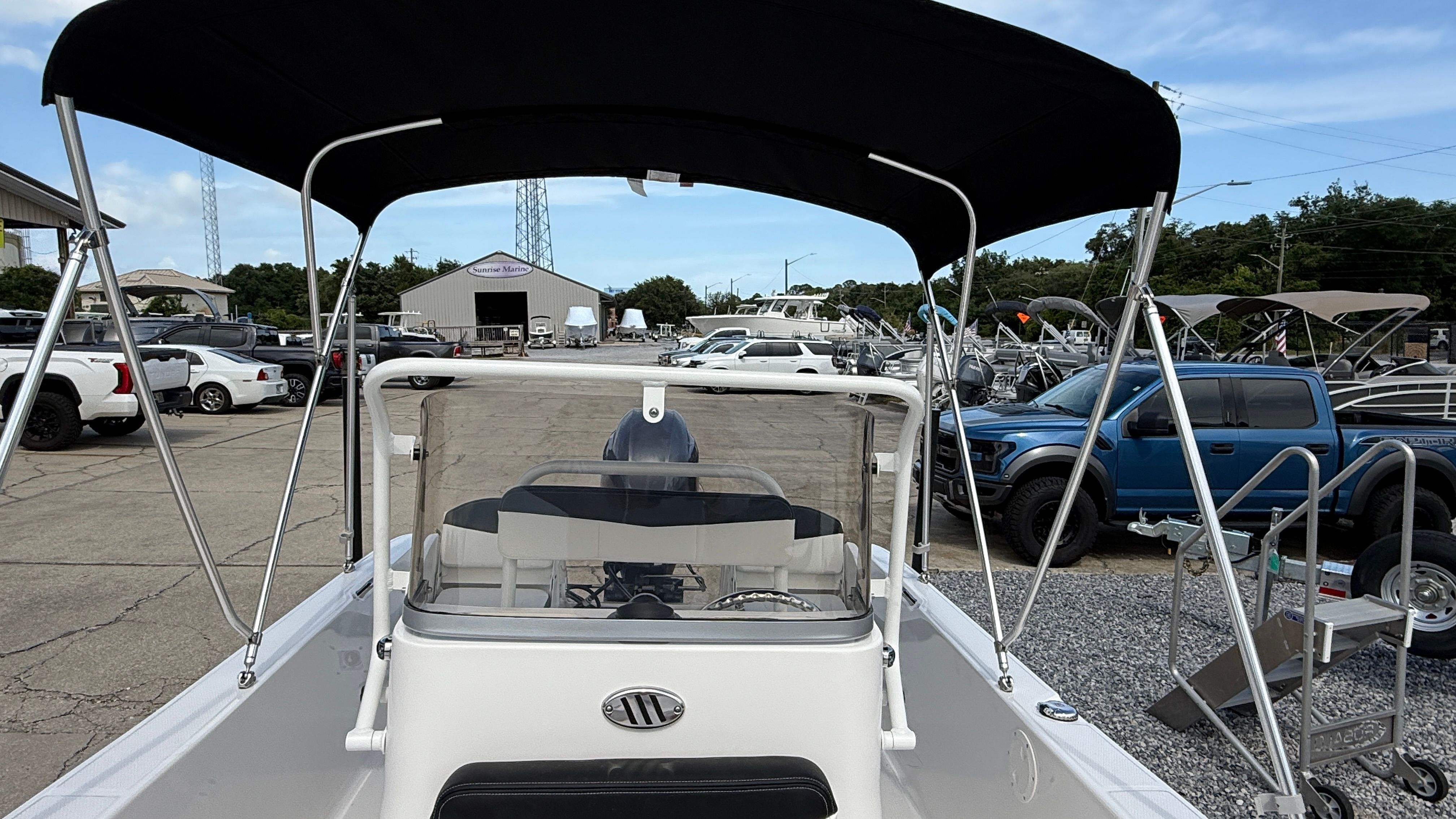 2025 Robalo 160 CC - Photo 15