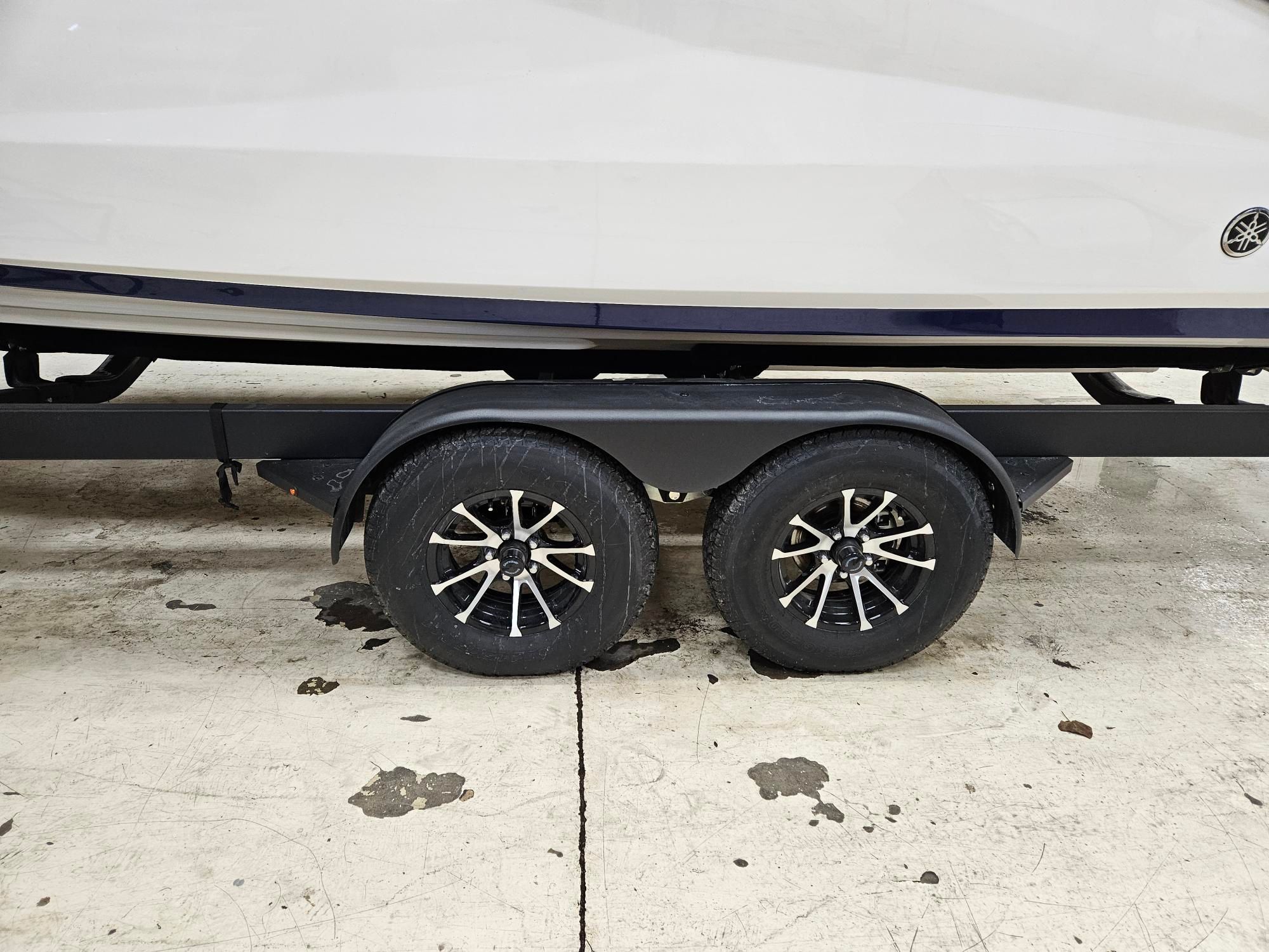 2025 Yamaha 252 S — photo 19 view