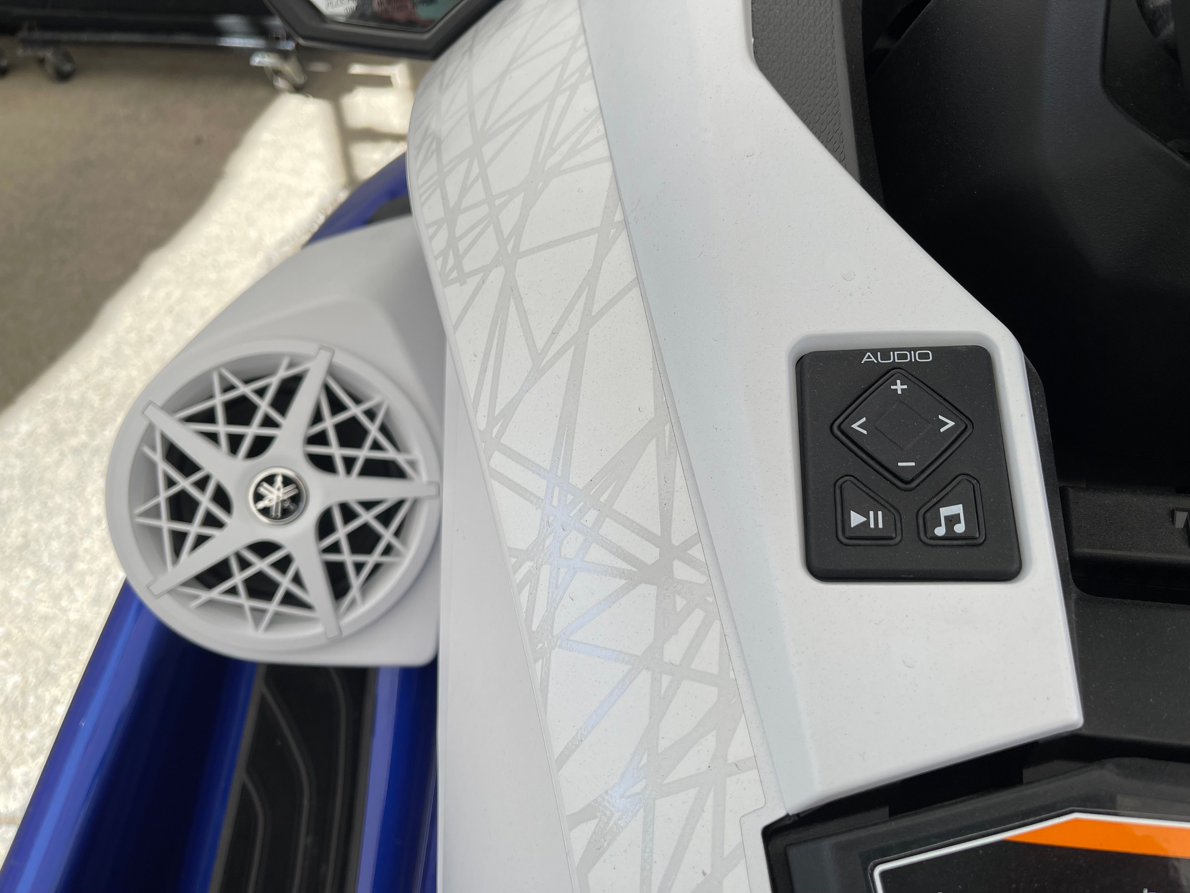 2025 Yamaha GP SVHO W/Audio — photo 9 view