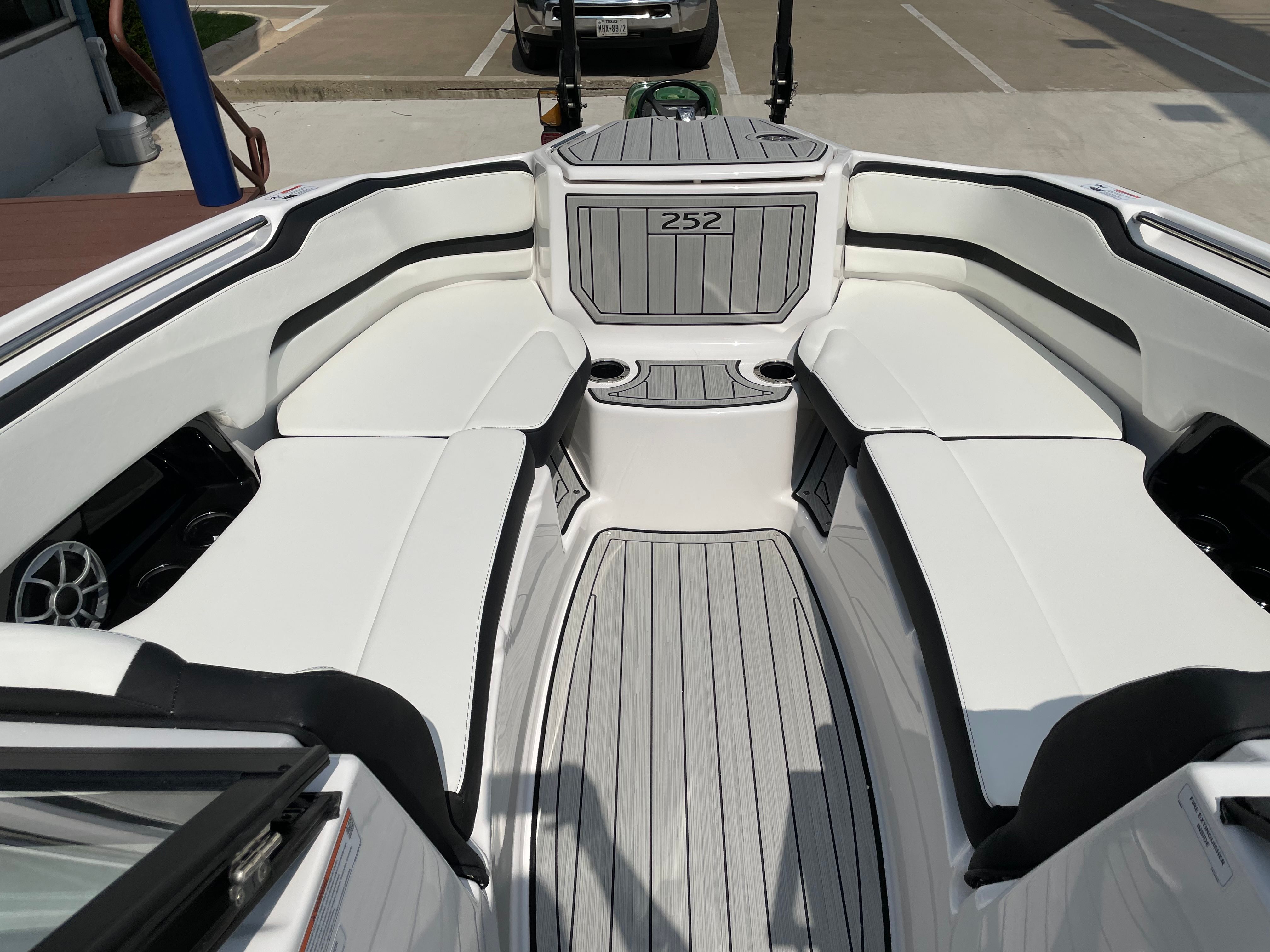 2025 Yamaha 252 S — photo 23 view