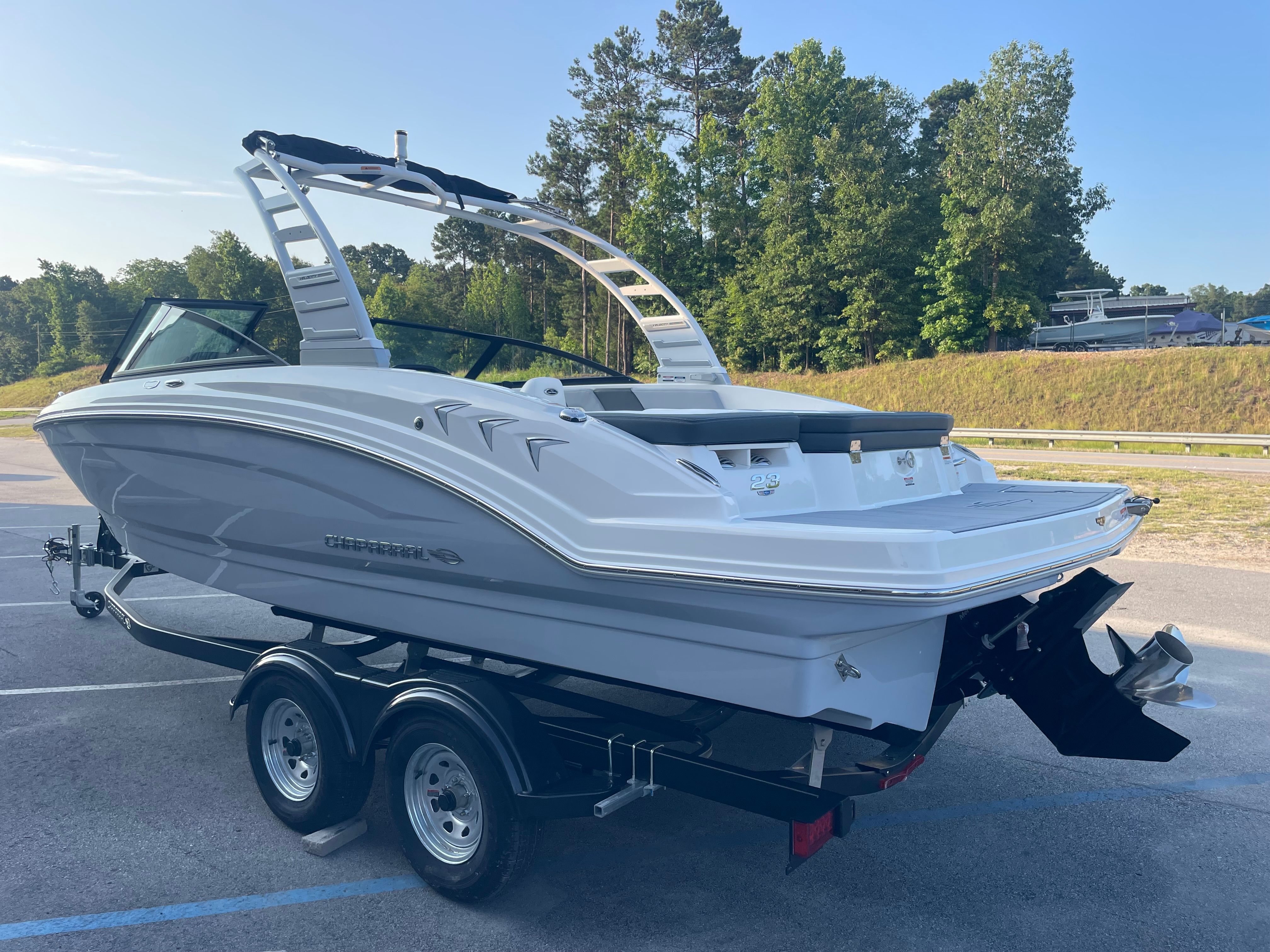 2025 Chaparral 23 SSI - Photo 2