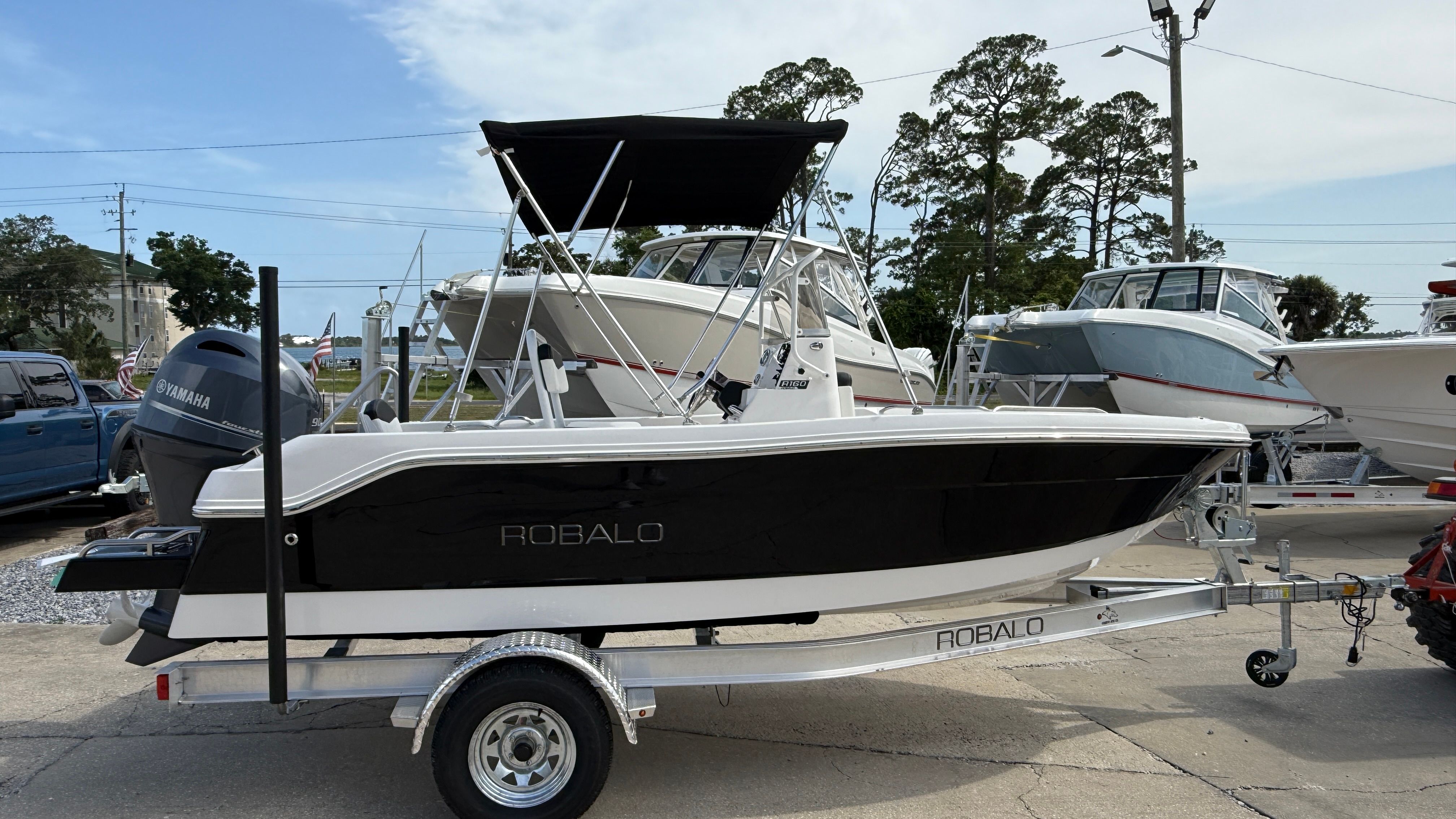 2025 Robalo 160 CC - Photo 3